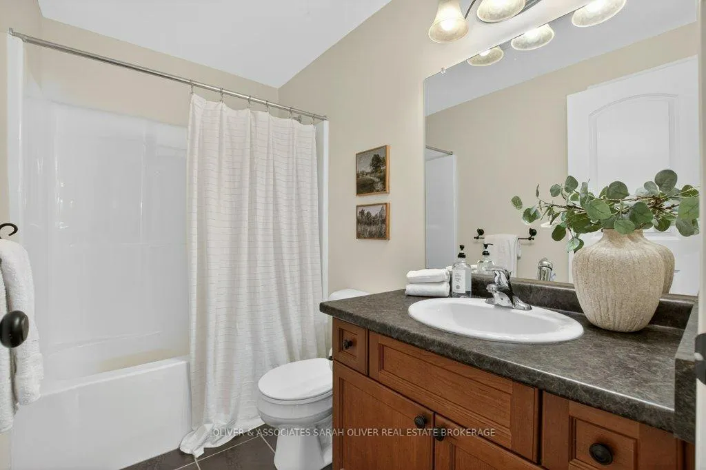 Photo 22 of Unit 1, 200 Enterprise Drive, Middlesex Centre, Kilworth — HOMEH
