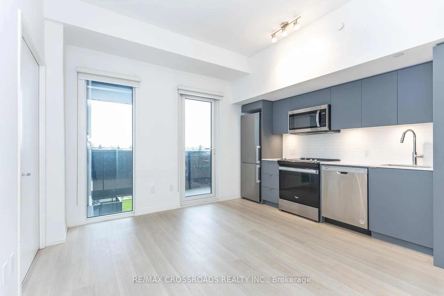 Photo 4 of Unit 550, 500 Wilson Avenue, North York, Clanton Park — HOMEH
