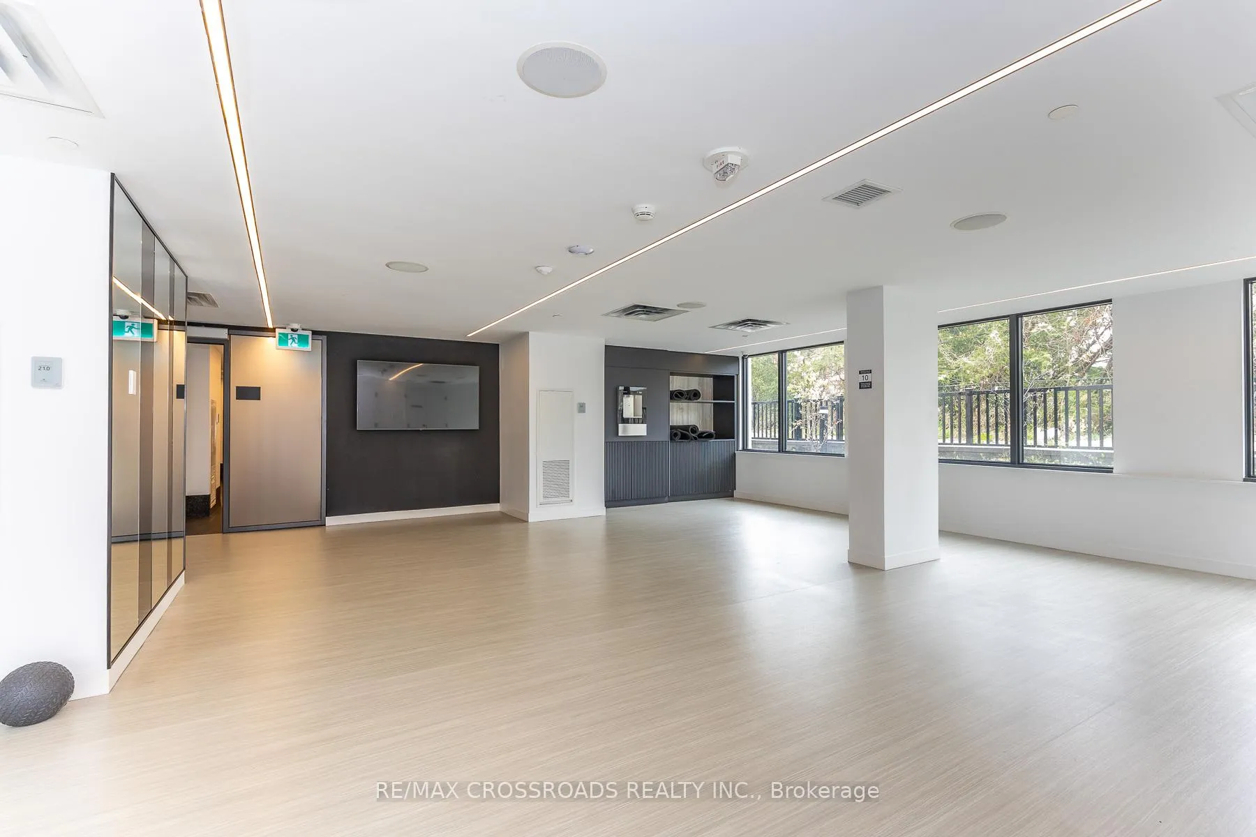 Photo 22 of Unit 550, 500 Wilson Avenue, North York, Clanton Park — HOMEH