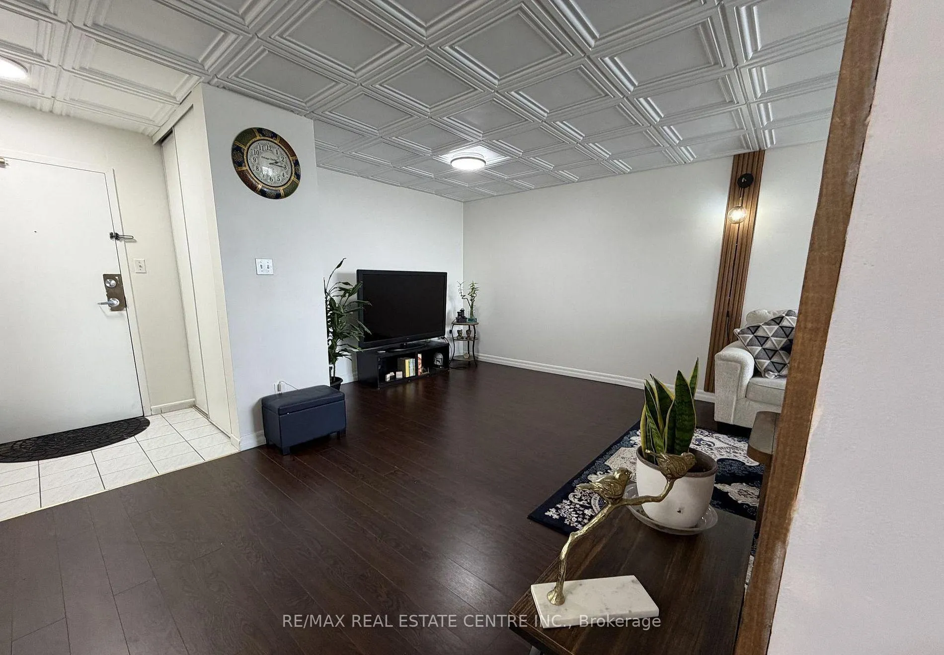 Photo 9 of Unit 510, 3 Rowntree Road, Etobicoke, Mount Olive-Silverstone-Jamestown — HOMEH