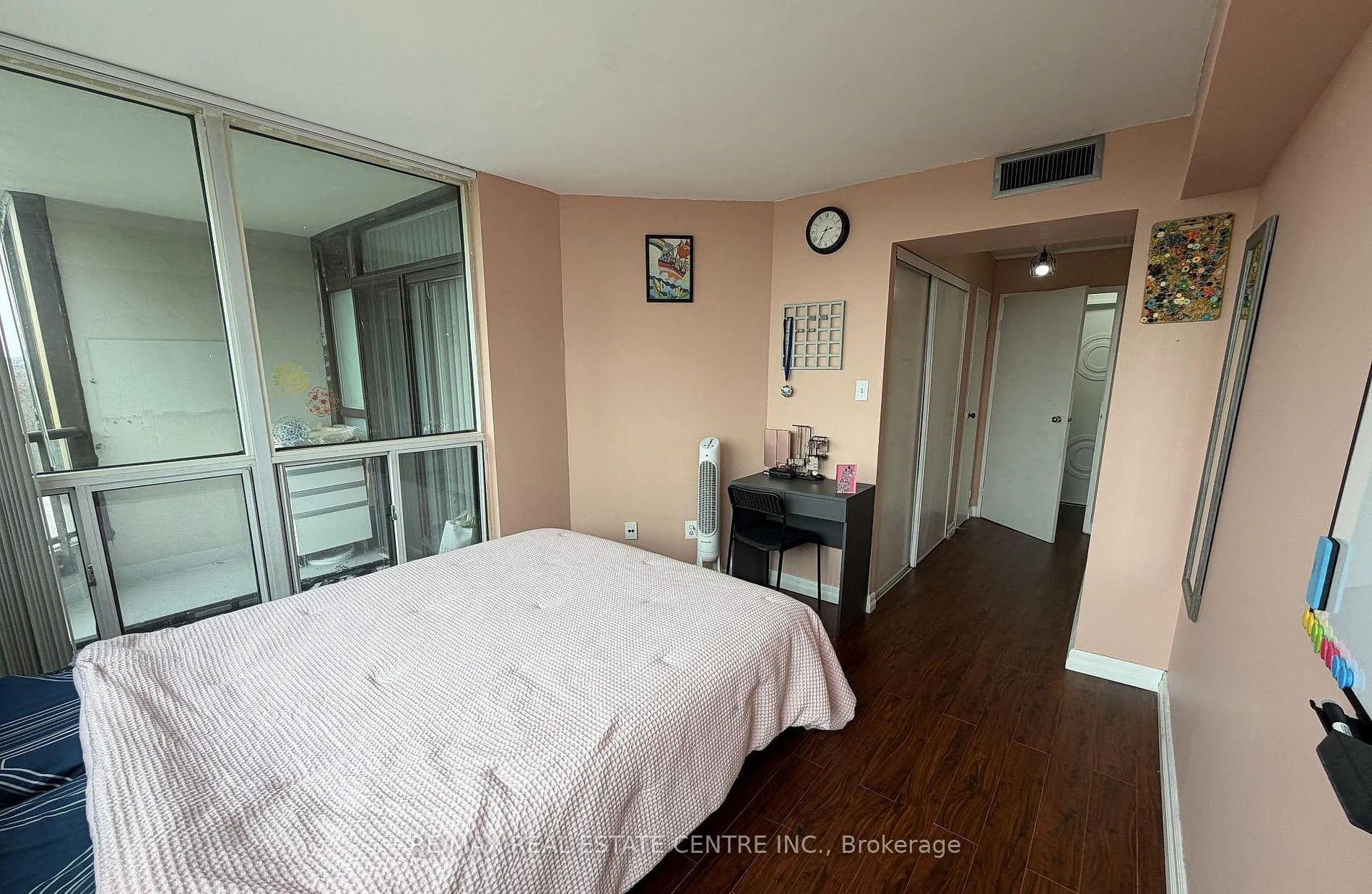 Photo 15 of Unit 510, 3 Rowntree Road, Etobicoke, Mount Olive-Silverstone-Jamestown — HOMEH