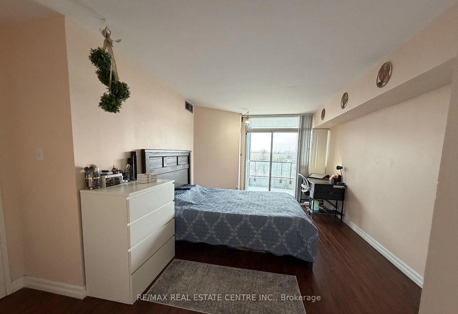 Photo 17 of Unit 510, 3 Rowntree Road, Etobicoke, Mount Olive-Silverstone-Jamestown — HOMEH