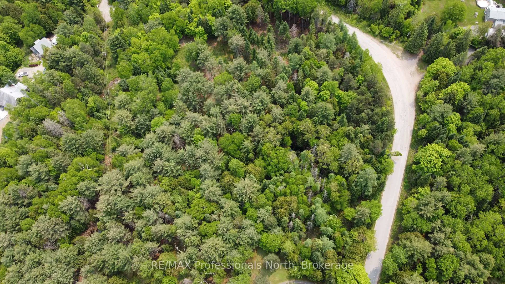 Photo 21 of 1897 Blairhampton Road, Minden Hills, Minden — HOMEH