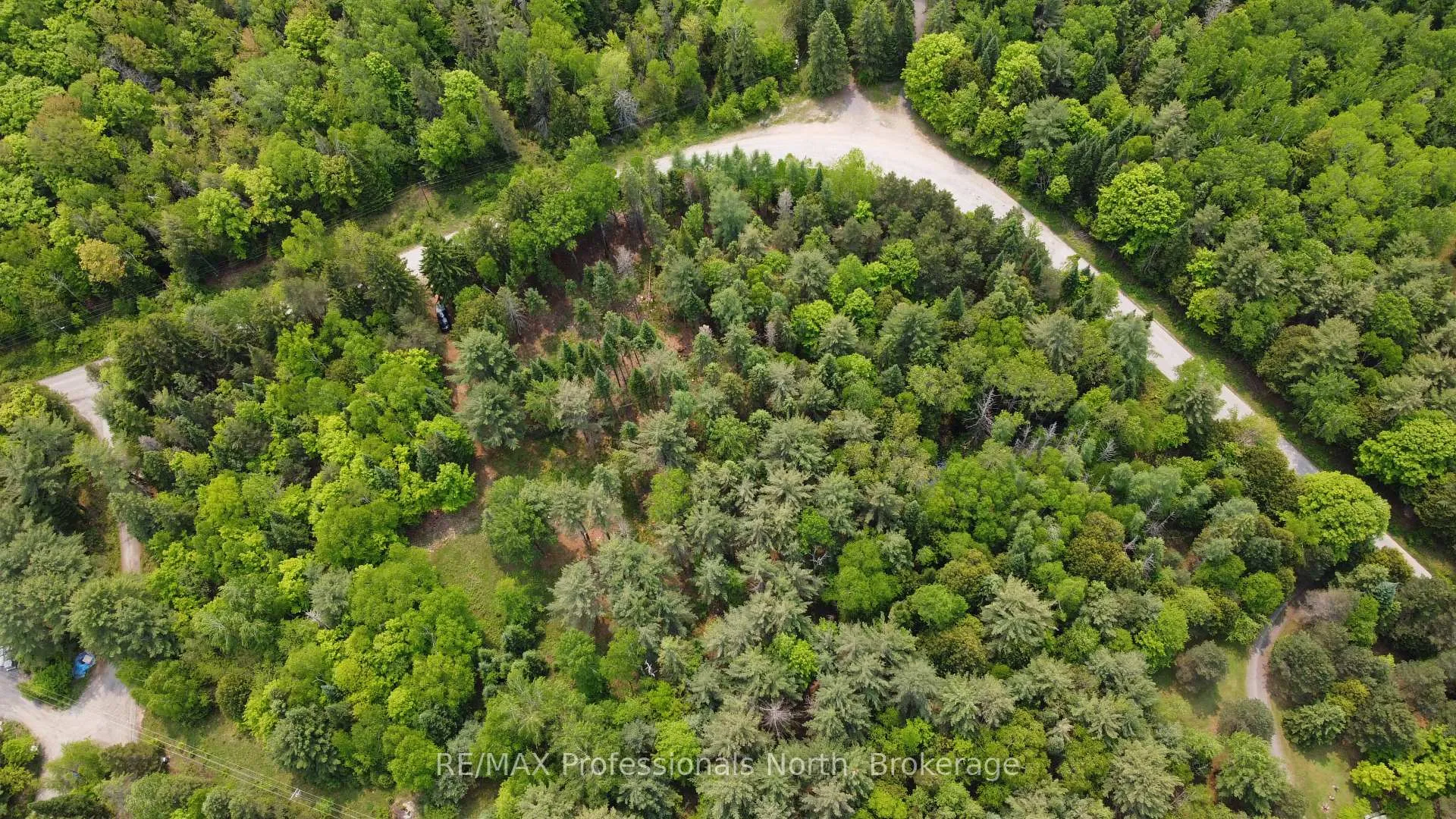 Photo 24 of 1897 Blairhampton Road, Minden Hills, Minden — HOMEH