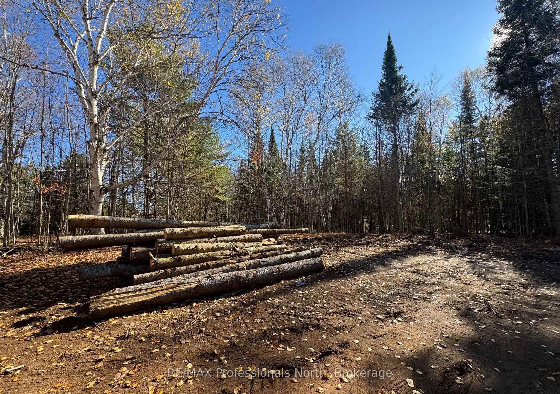 Photo 28 of 1897 Blairhampton Road, Minden Hills, Minden — HOMEH