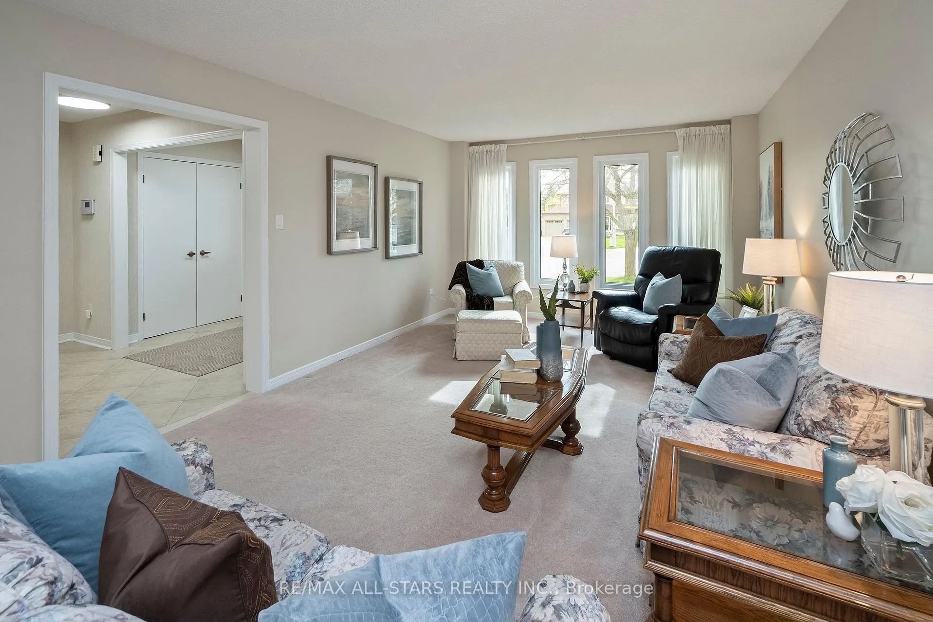 Photo 7 of 33 Carpenter Court, Markham, Raymerville — HOMEH