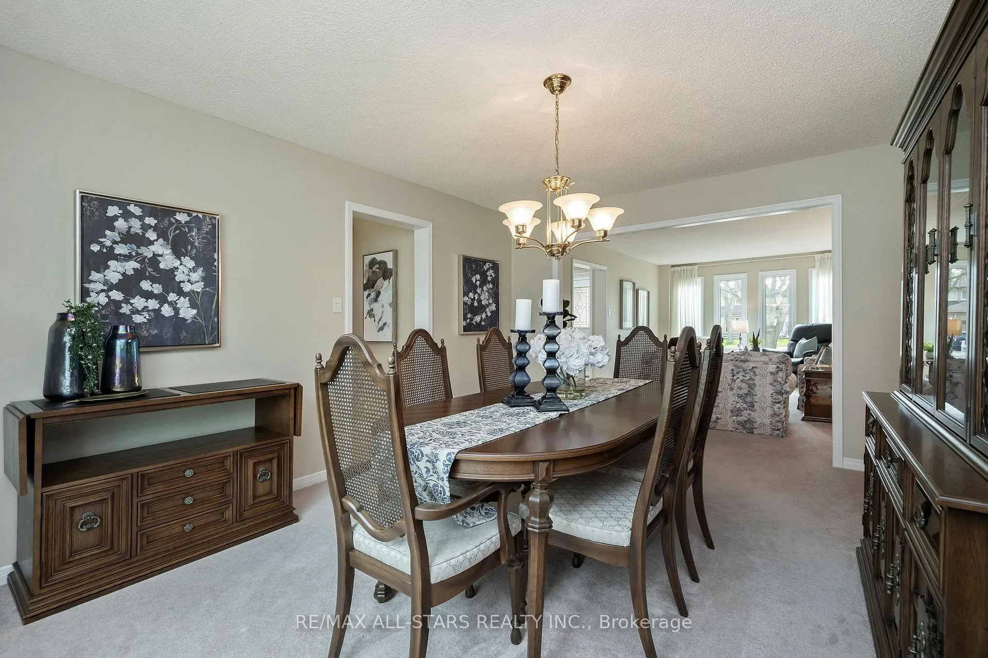 Photo 15 of 33 Carpenter Court, Markham, Raymerville — HOMEH