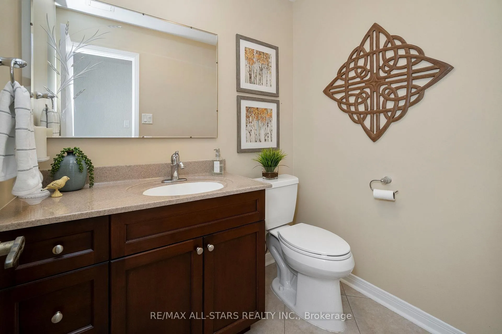 Photo 20 of 33 Carpenter Court, Markham, Raymerville — HOMEH