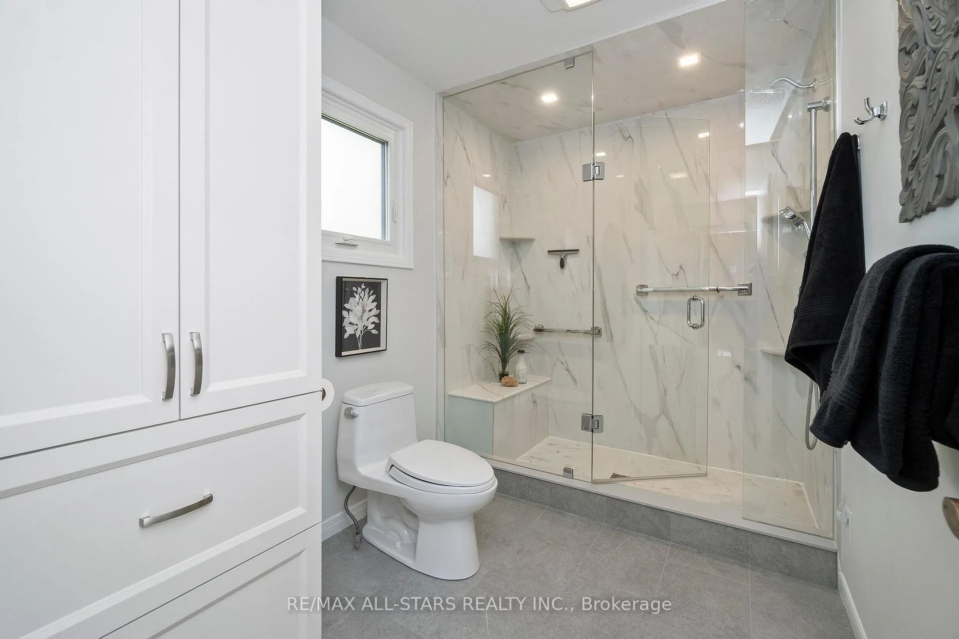 Photo 26 of 33 Carpenter Court, Markham, Raymerville — HOMEH