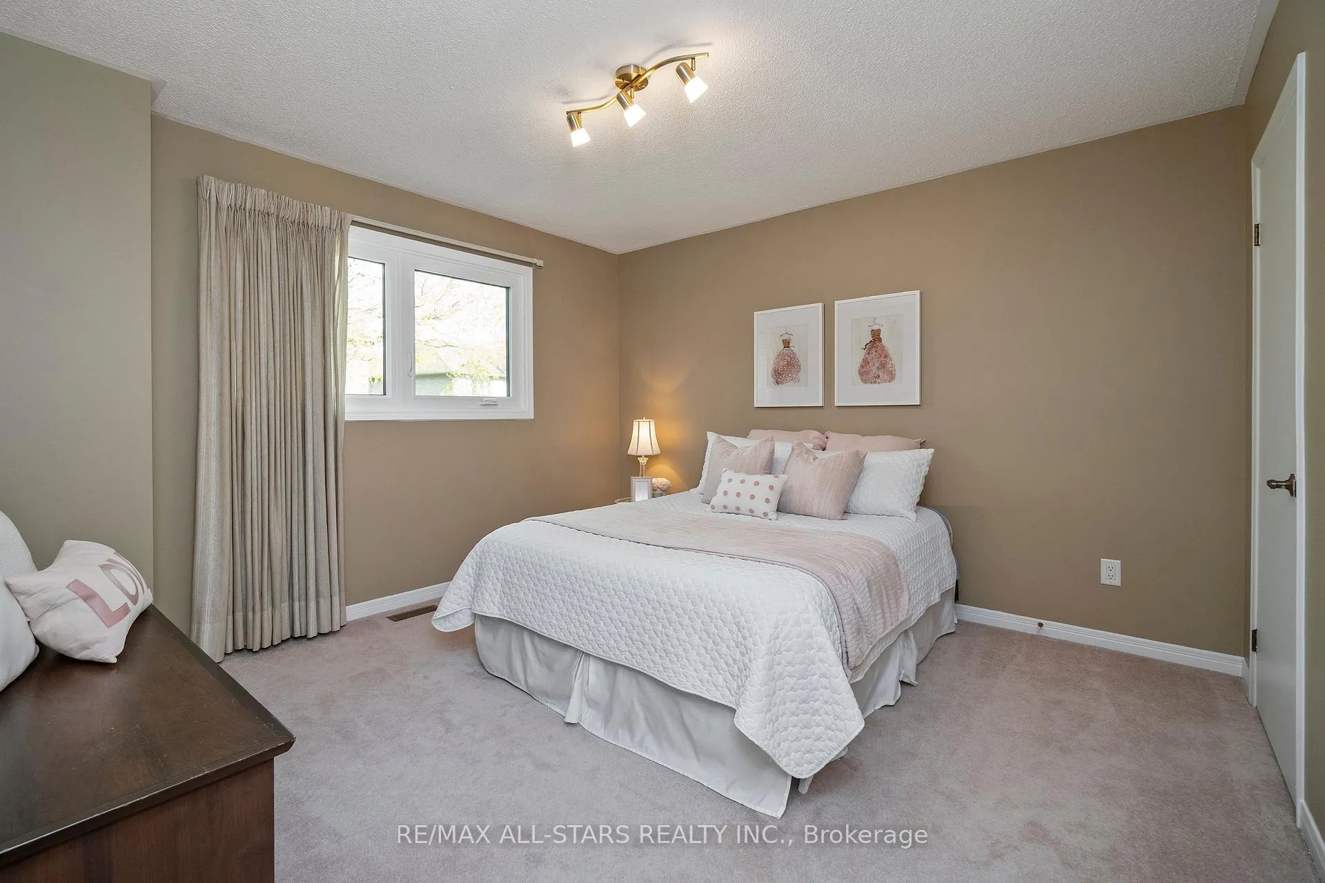Photo 29 of 33 Carpenter Court, Markham, Raymerville — HOMEH