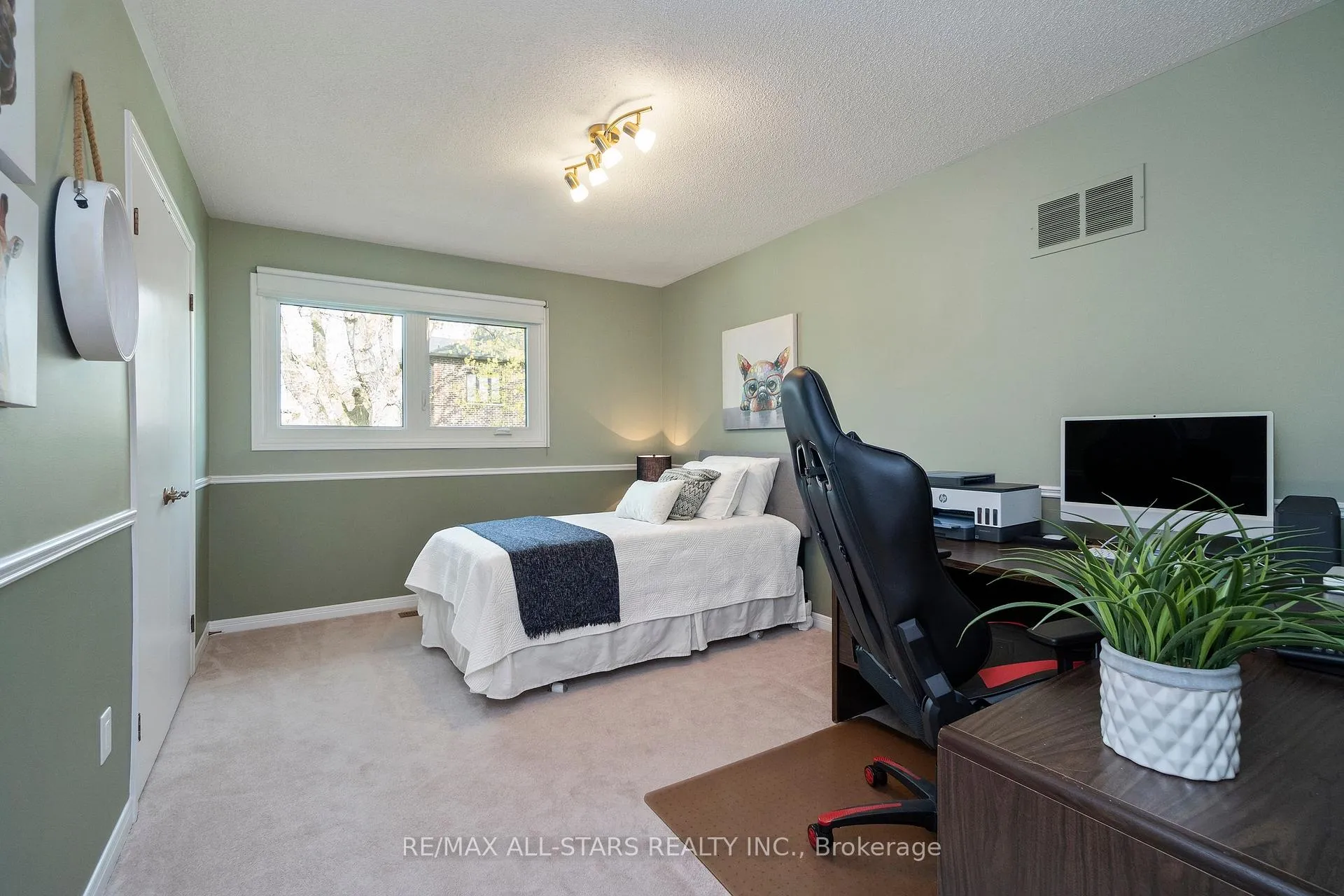Photo 30 of 33 Carpenter Court, Markham, Raymerville — HOMEH