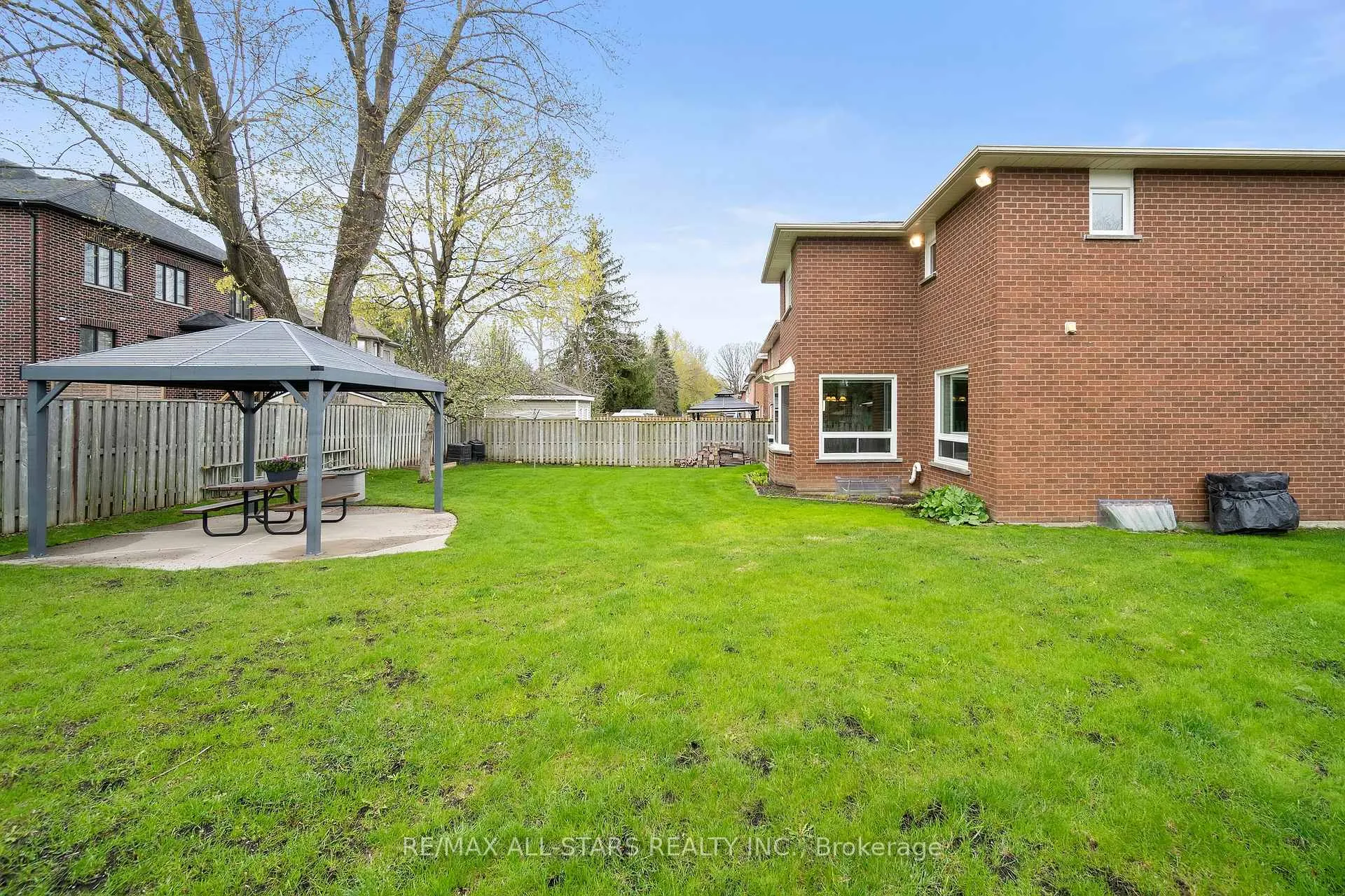 Photo 42 of 33 Carpenter Court, Markham, Raymerville — HOMEH