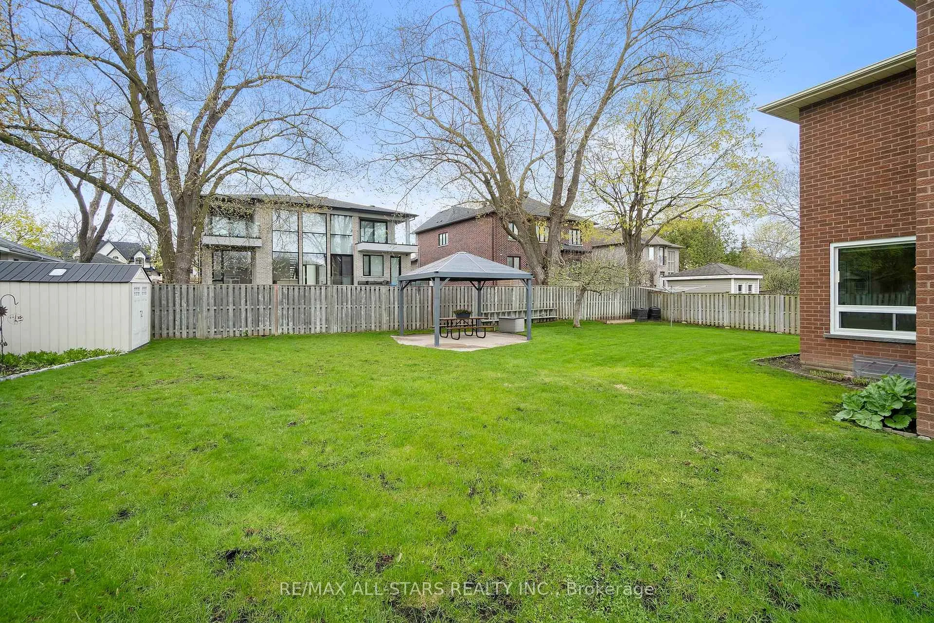 Photo 45 of 33 Carpenter Court, Markham, Raymerville — HOMEH