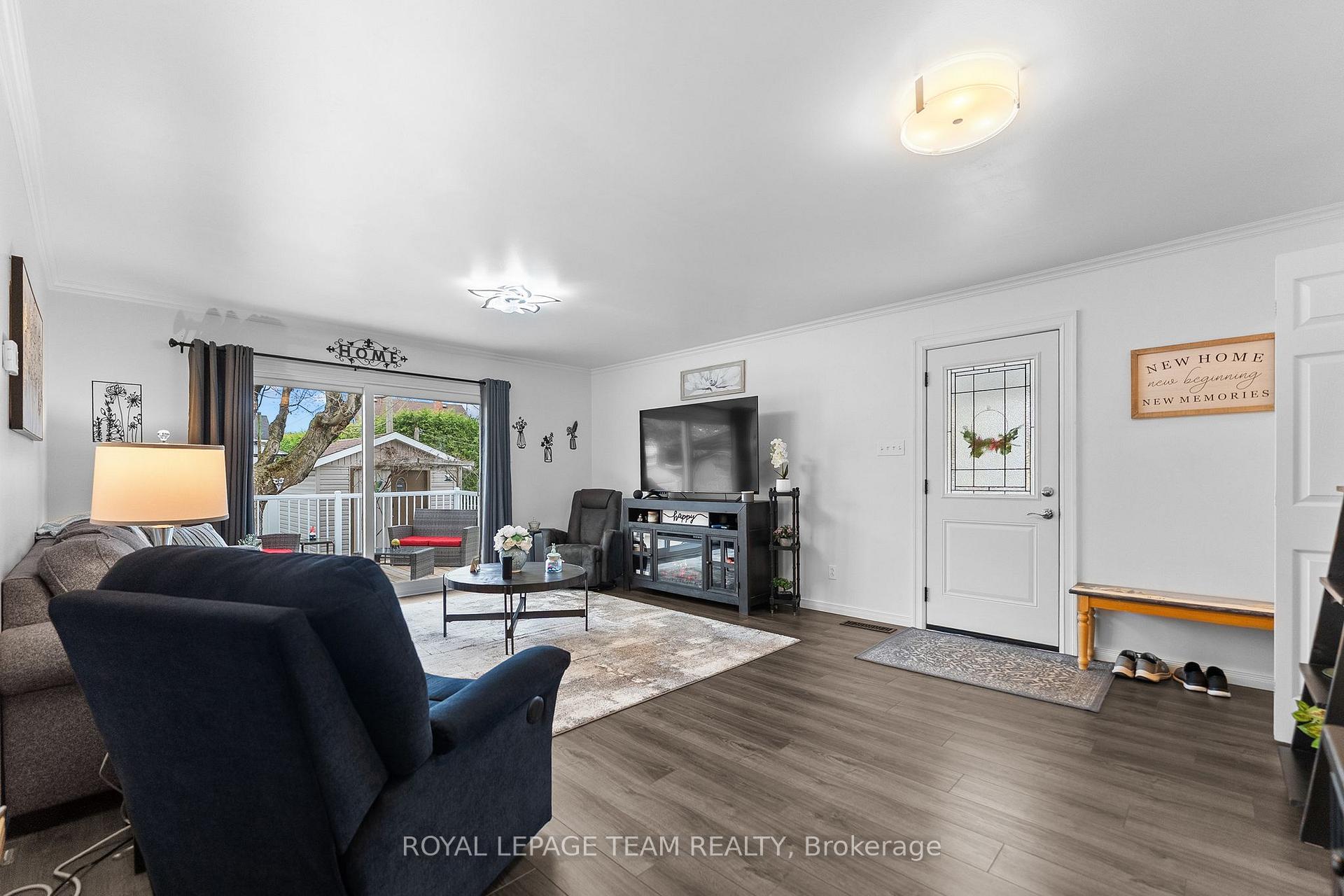 Photo 7 of 361 Archibald Avenue, Renfrew — HOMEH