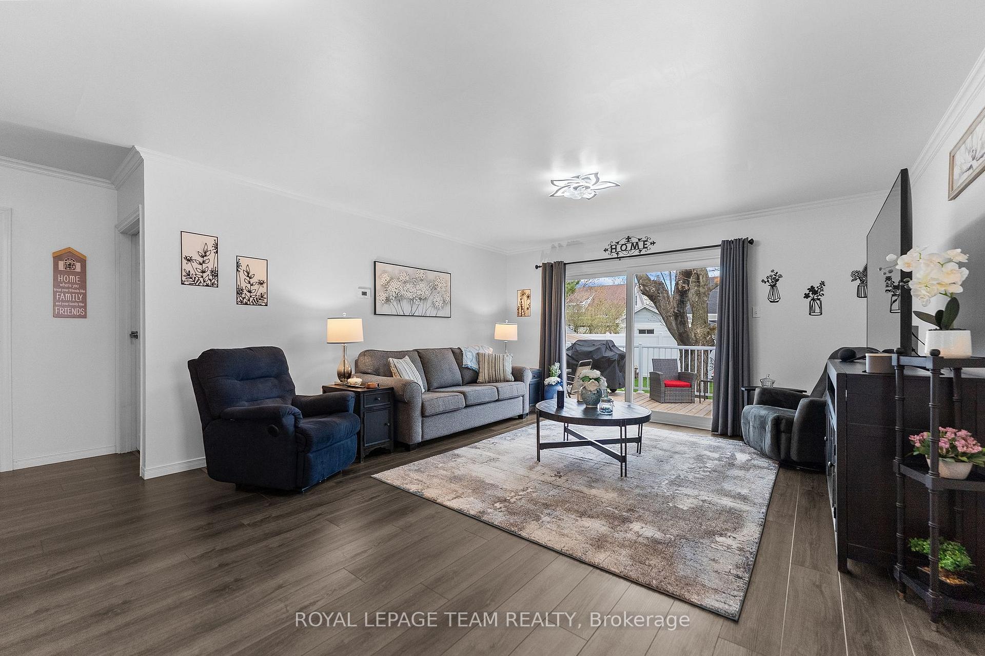 Photo 9 of 361 Archibald Avenue, Renfrew — HOMEH