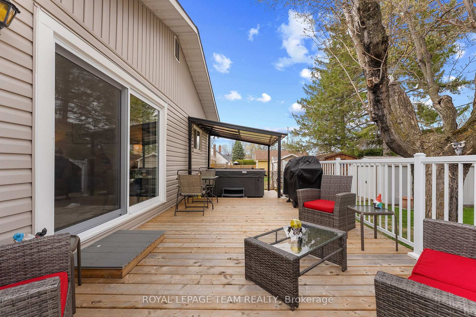 Photo 31 of 361 Archibald Avenue, Renfrew — HOMEH
