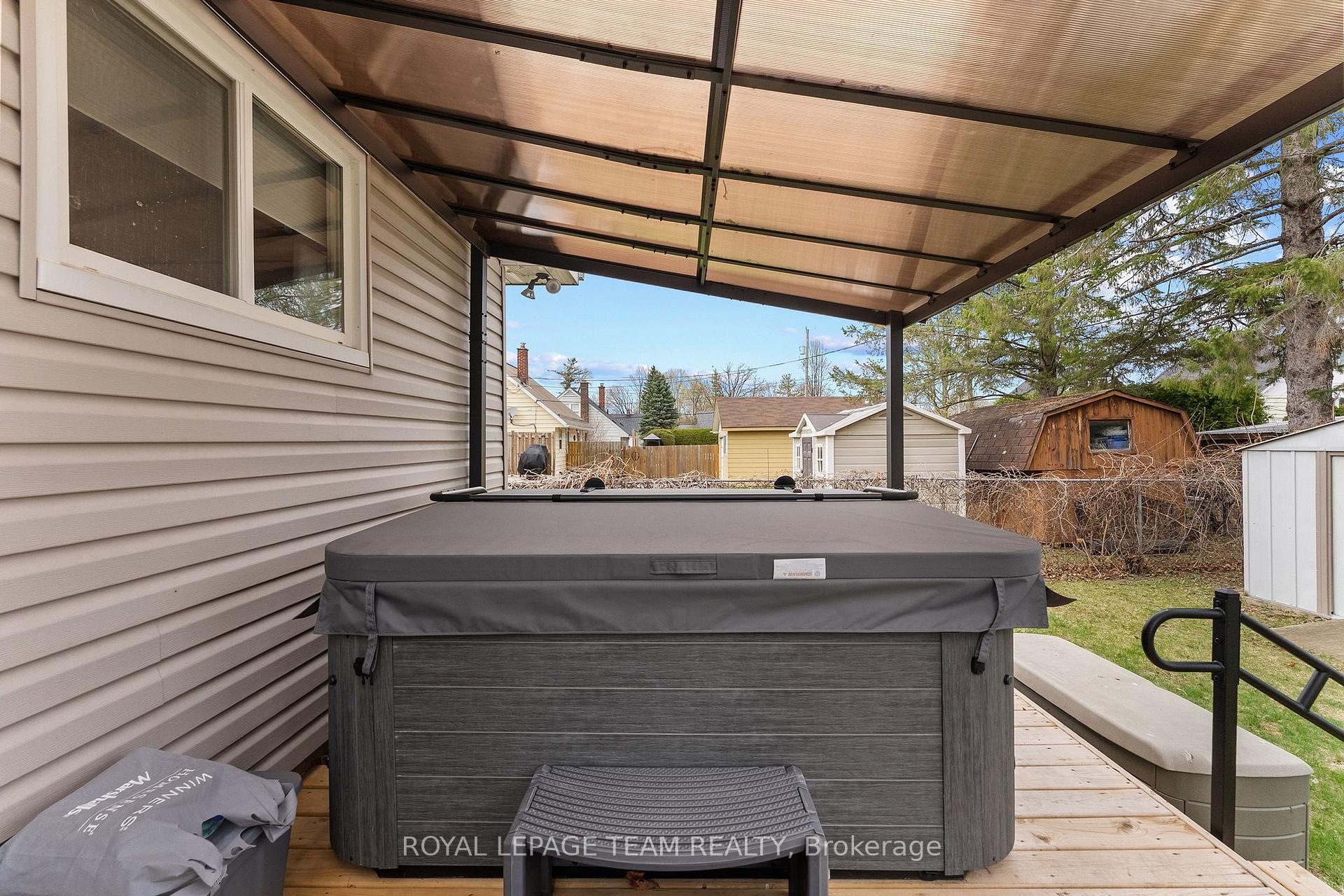 Photo 33 of 361 Archibald Avenue, Renfrew — HOMEH