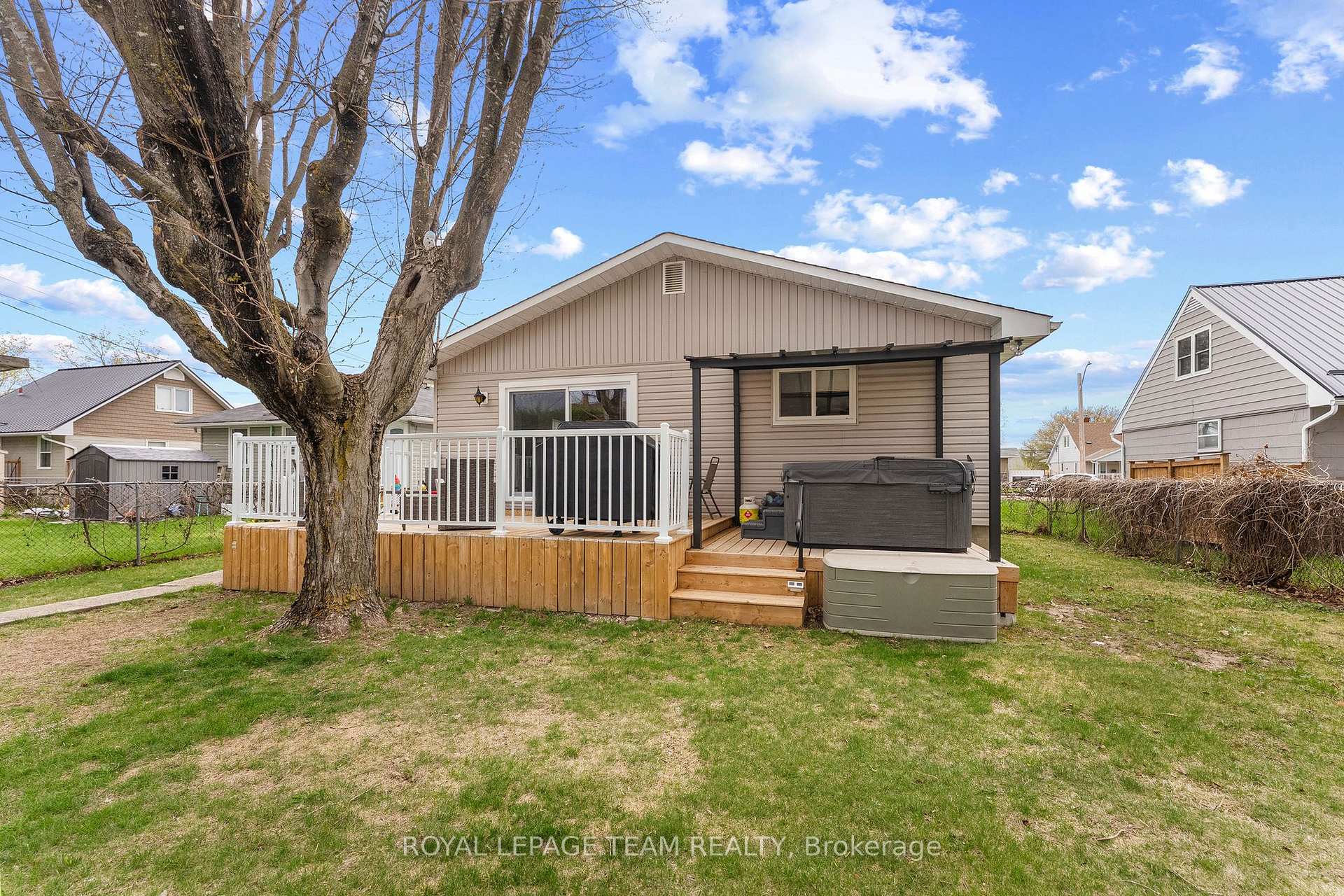 Photo 37 of 361 Archibald Avenue, Renfrew — HOMEH