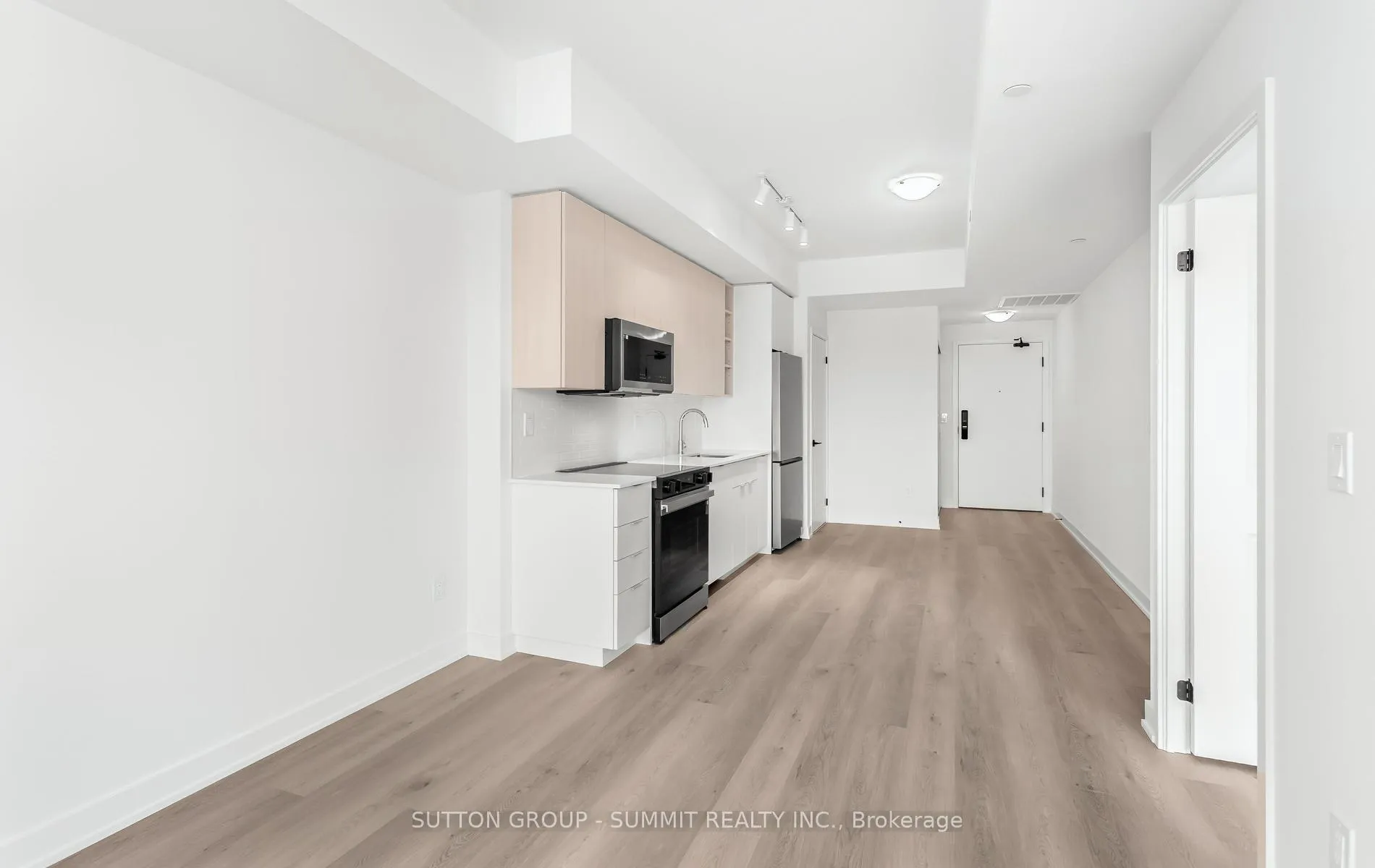 Photo 7 of Unit 710, 2075 Lakeshore Road, Burlington, Brant — HOMEH