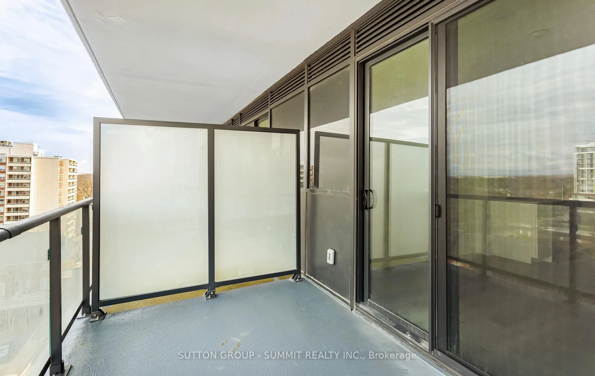 Photo 12 of Unit 710, 2075 Lakeshore Road, Burlington, Brant — HOMEH