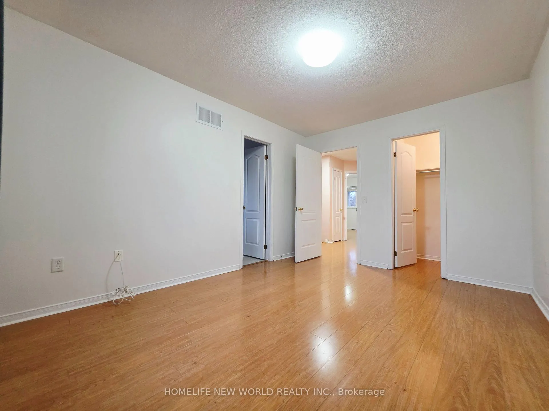 Photo 4 of 357 Bur Oak Avenue, Markham, Berczy — HOMEH