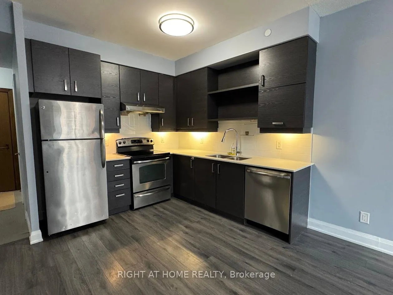 Photo 9 of Unit 228, 8228 Birchmount Road, Markham, Unionville — HOMEH