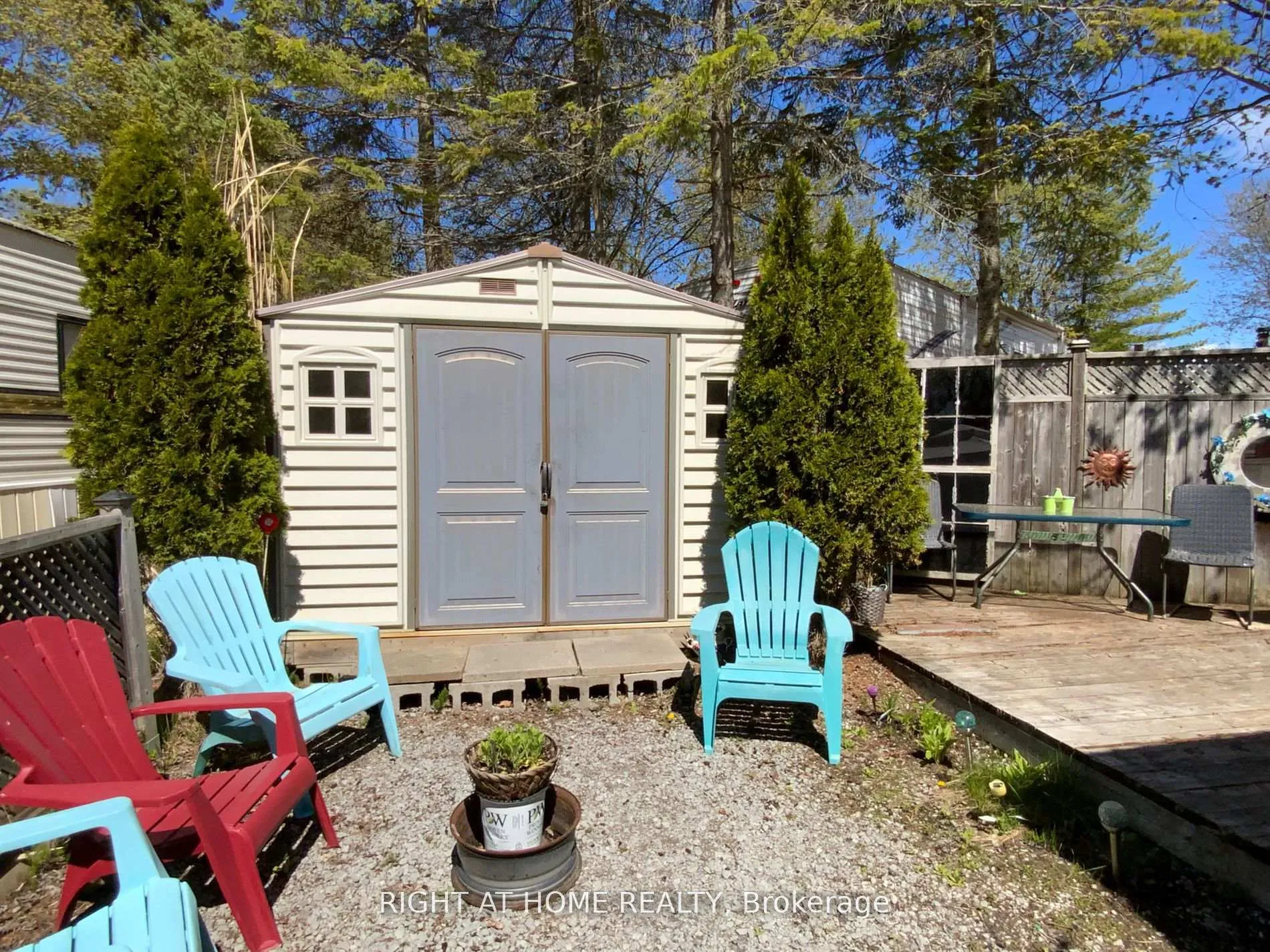 Photo 10 of 3 Woody Way Boulevard E, Georgina, Pefferlaw — HOMEH