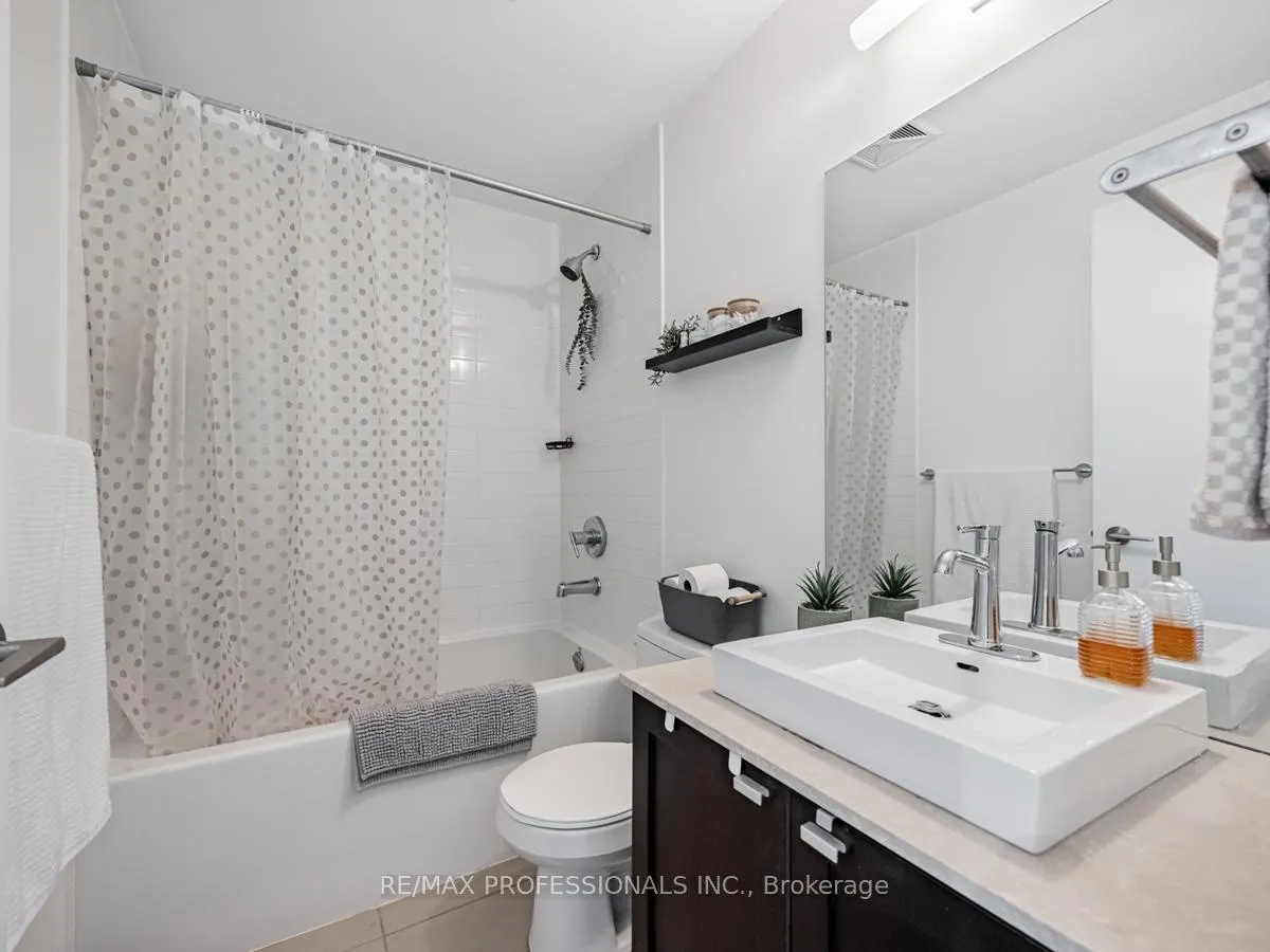 Photo 19 of Unit 2113, 105 The Queensway, Toronto, High Park-Swansea — HOMEH