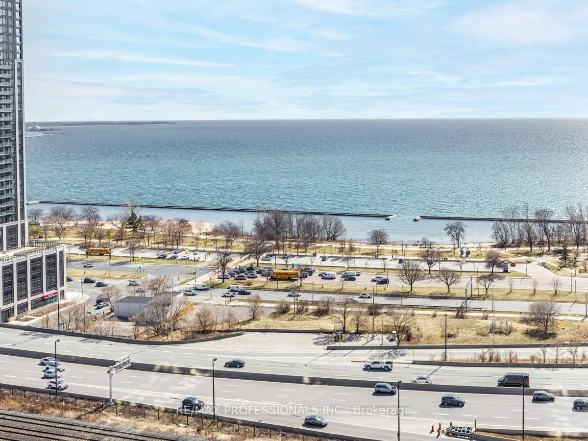 Photo 23 of Unit 2113, 105 The Queensway, Toronto, High Park-Swansea — HOMEH