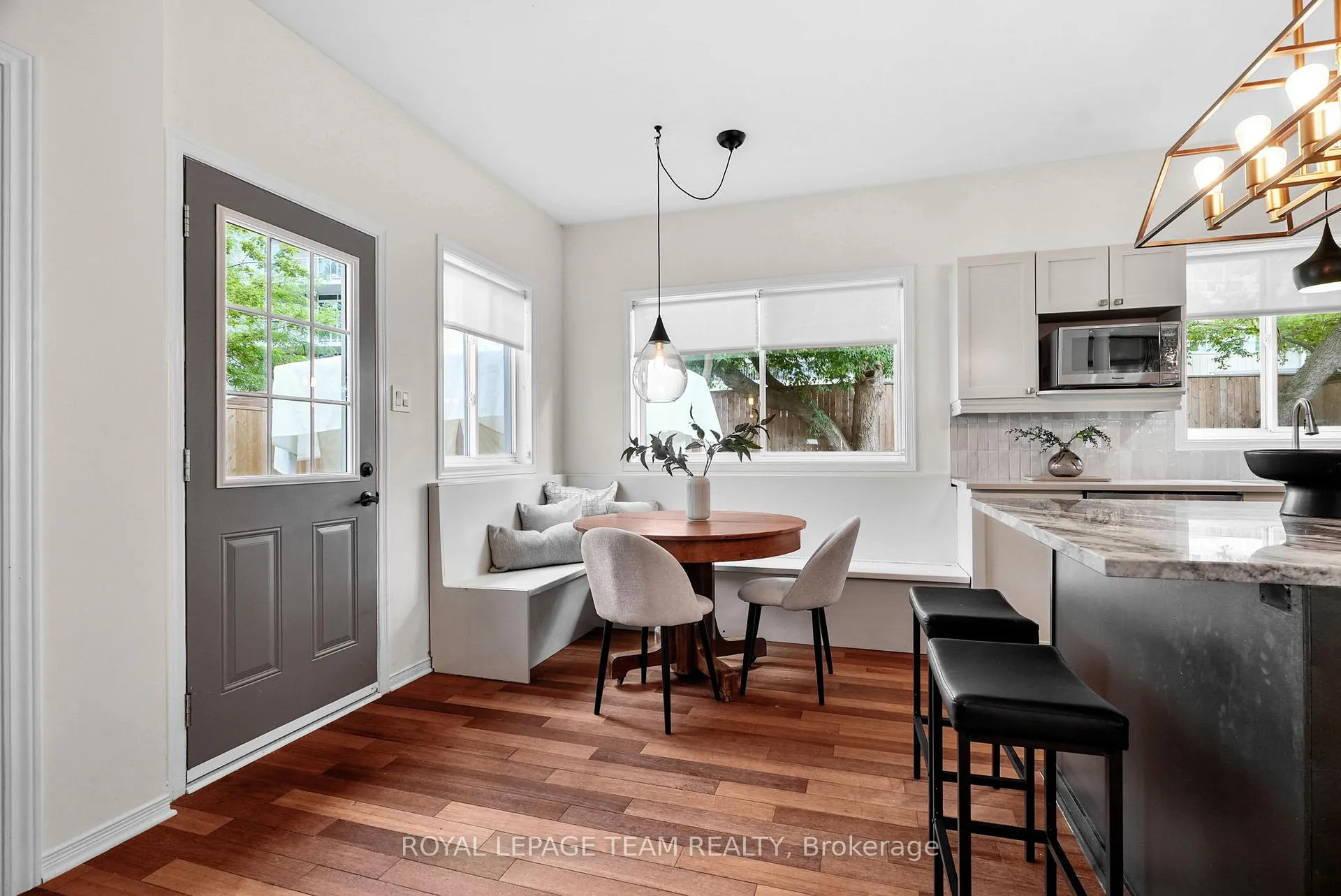 Photo 14 of 2122 Saunders Avenue, Ottawa, Woodroffe — HOMEH