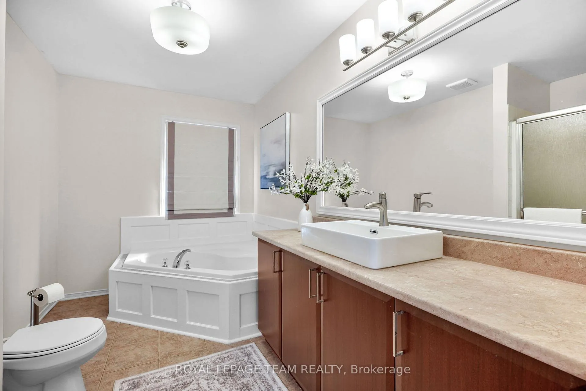 Photo 22 of 2122 Saunders Avenue, Ottawa, Woodroffe — HOMEH