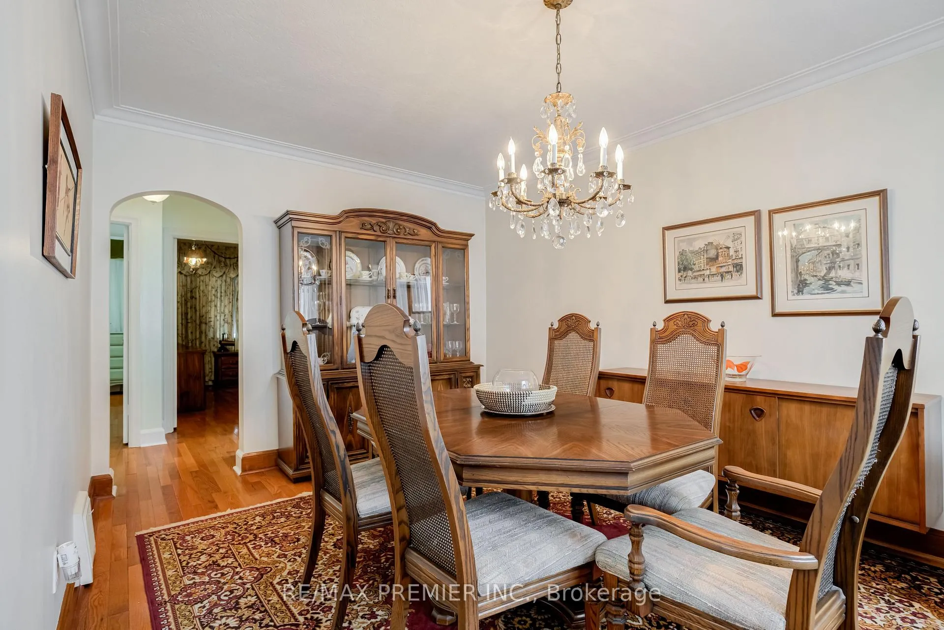 Photo 12 of 52 Richardson Avenue, North York, Beechborough-Greenbrook — HOMEH