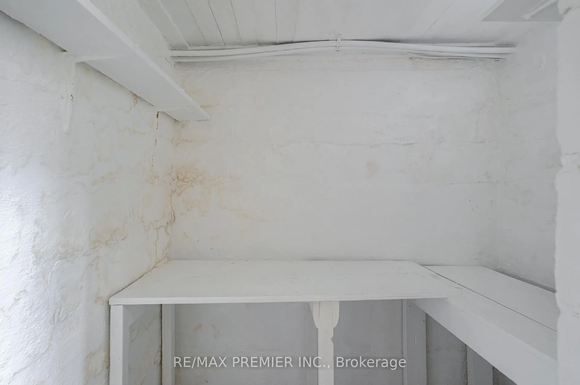 Photo 31 of 52 Richardson Avenue, North York, Beechborough-Greenbrook — HOMEH