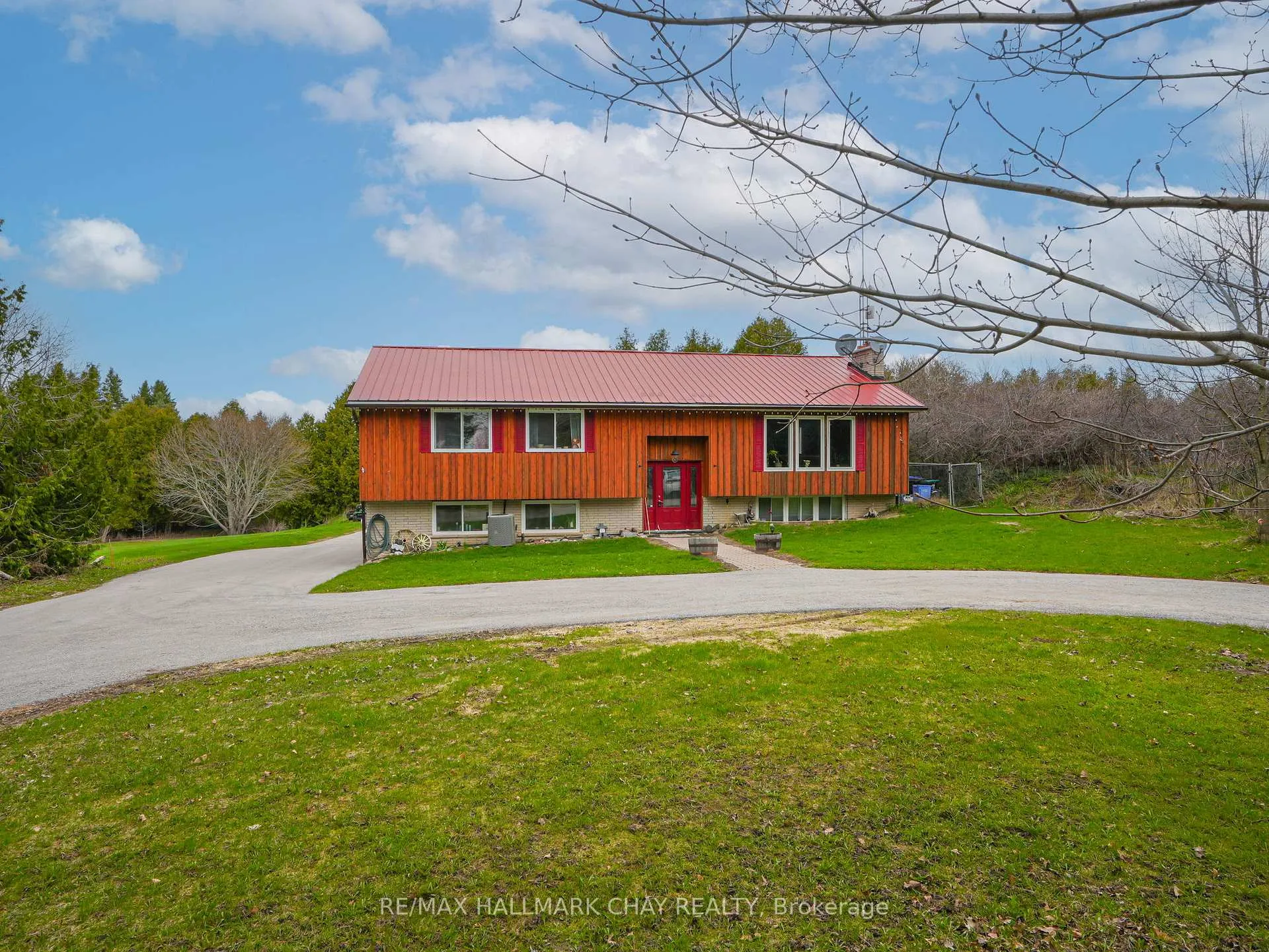 Photo 1 of 4684 10th Side Road, Essa, Rural Essa — HOMEH