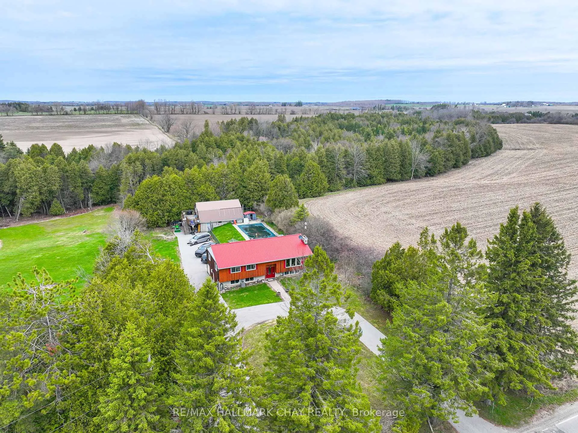Photo 2 of 4684 10th Side Road, Essa, Rural Essa — HOMEH