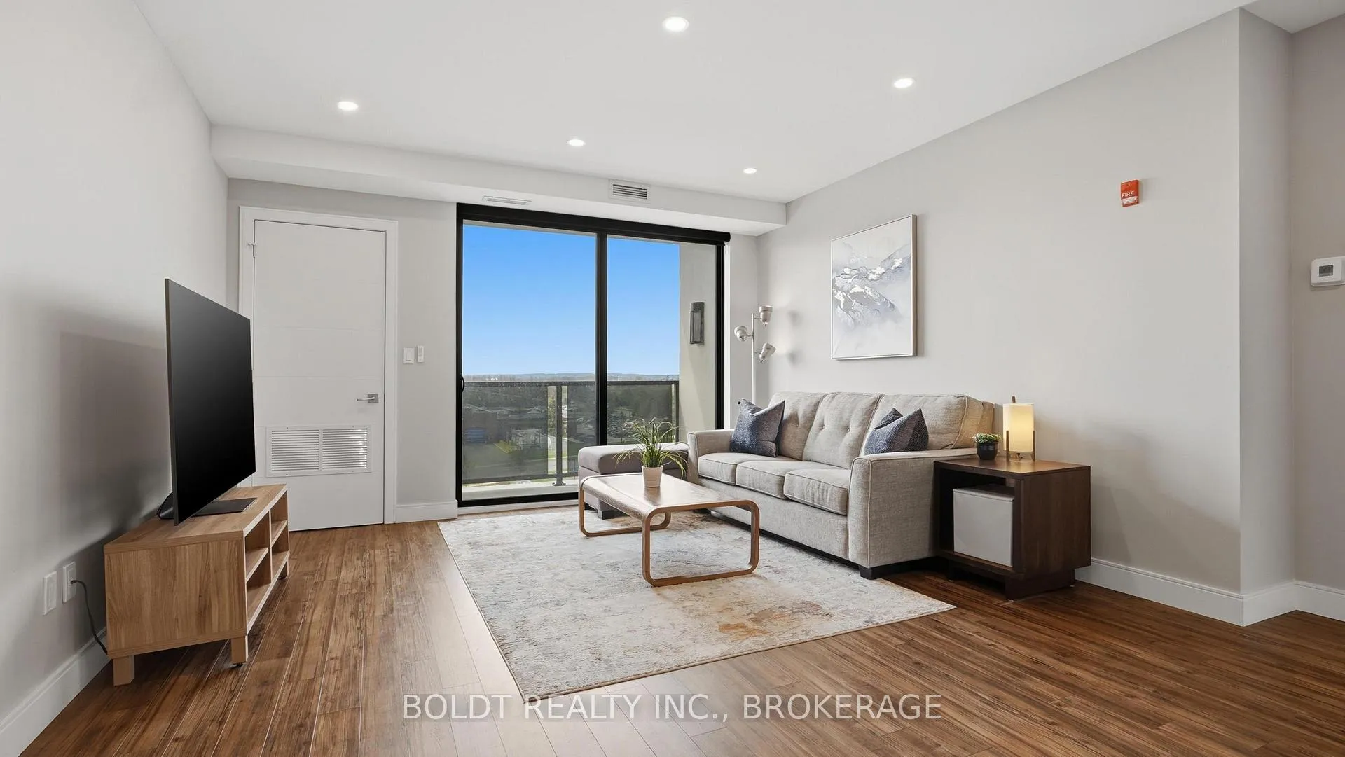 Photo 5 of Unit 508, 300G Fourth Avenue, St. Catharines, Ridley — HOMEH