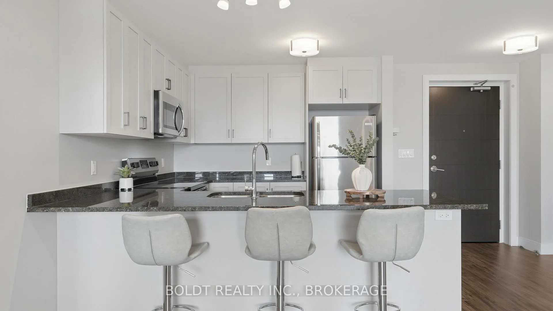 Photo 11 of Unit 508, 300G Fourth Avenue, St. Catharines, Ridley — HOMEH