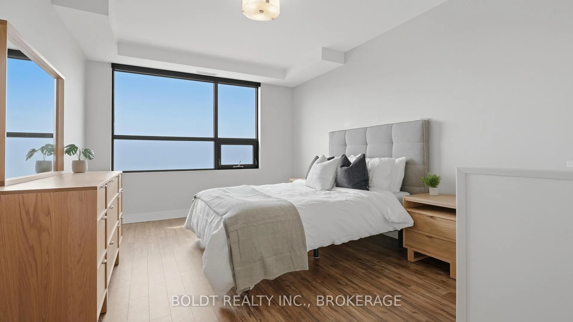 Photo 14 of Unit 508, 300G Fourth Avenue, St. Catharines, Ridley — HOMEH