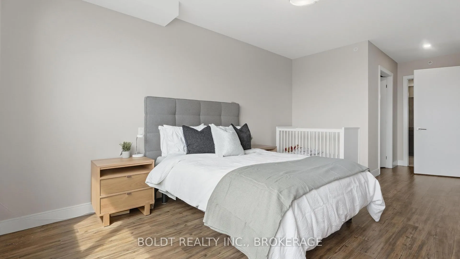 Photo 18 of Unit 508, 300G Fourth Avenue, St. Catharines, Ridley — HOMEH