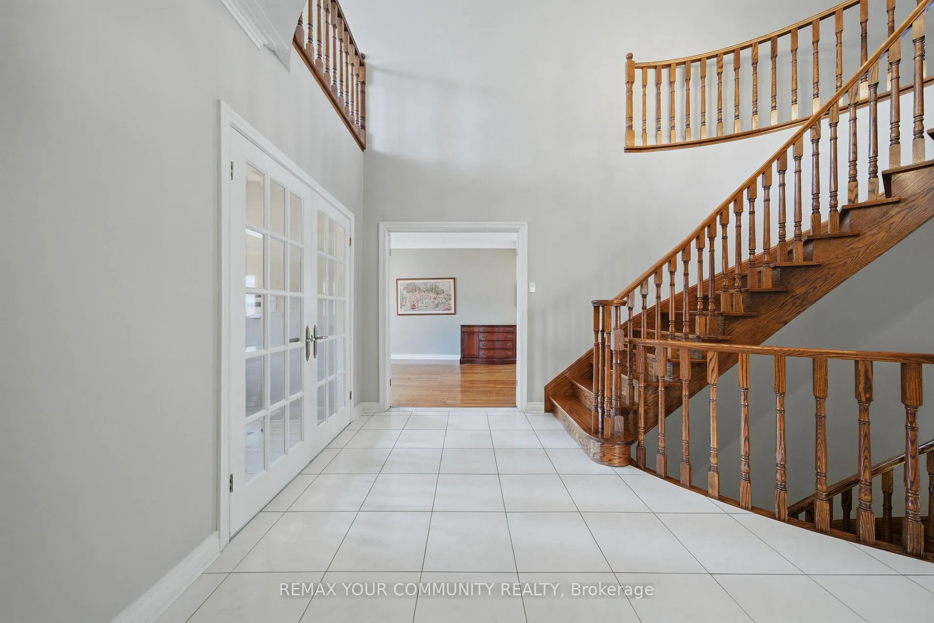 Photo 7 of 36 Railway Street, Vaughan, Maple — HOMEH