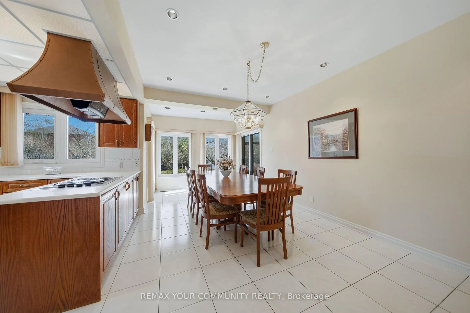 Photo 15 of 36 Railway Street, Vaughan, Maple — HOMEH