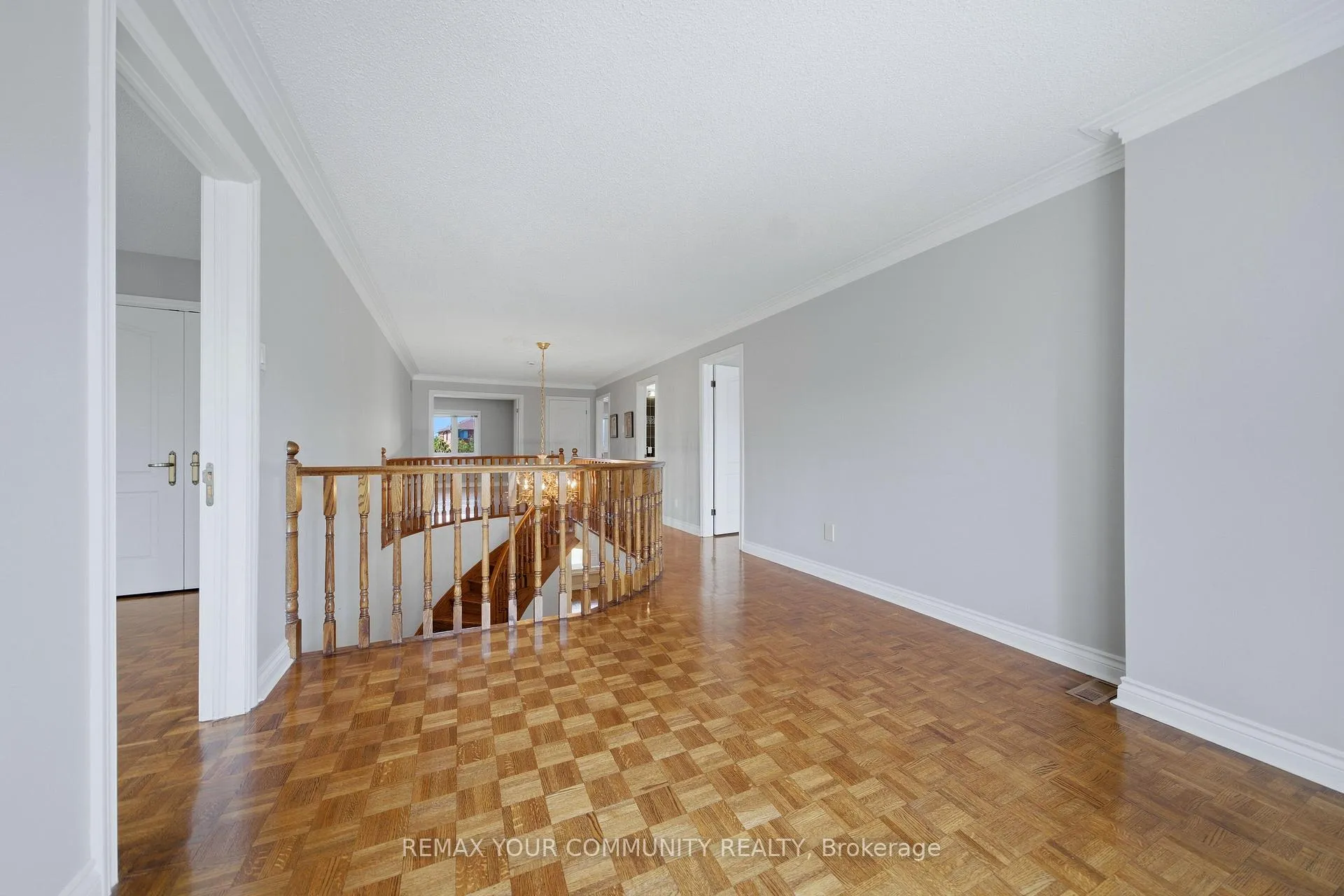 Photo 27 of 36 Railway Street, Vaughan, Maple — HOMEH
