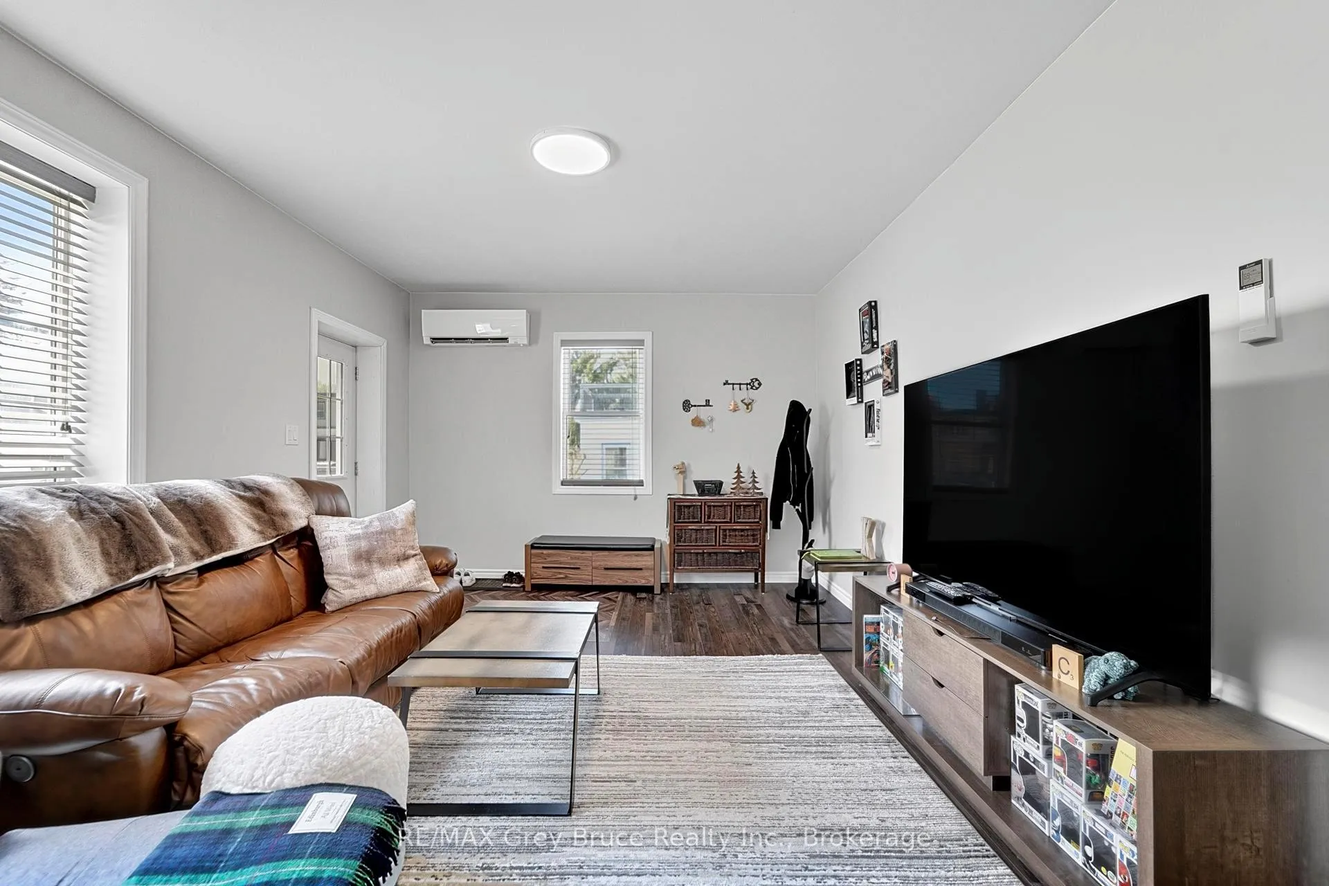 Photo 6 of 707 Queen Street, West Grey — HOMEH