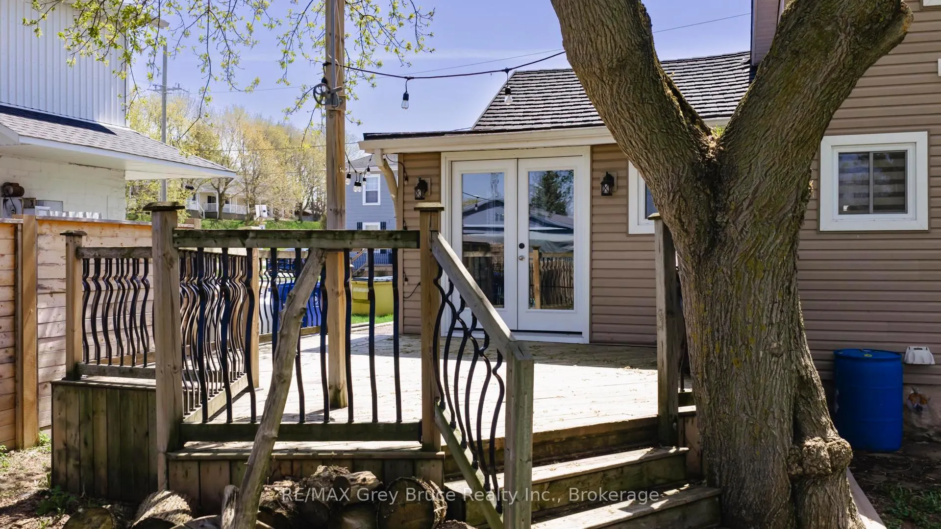 Photo 32 of 707 Queen Street, West Grey — HOMEH