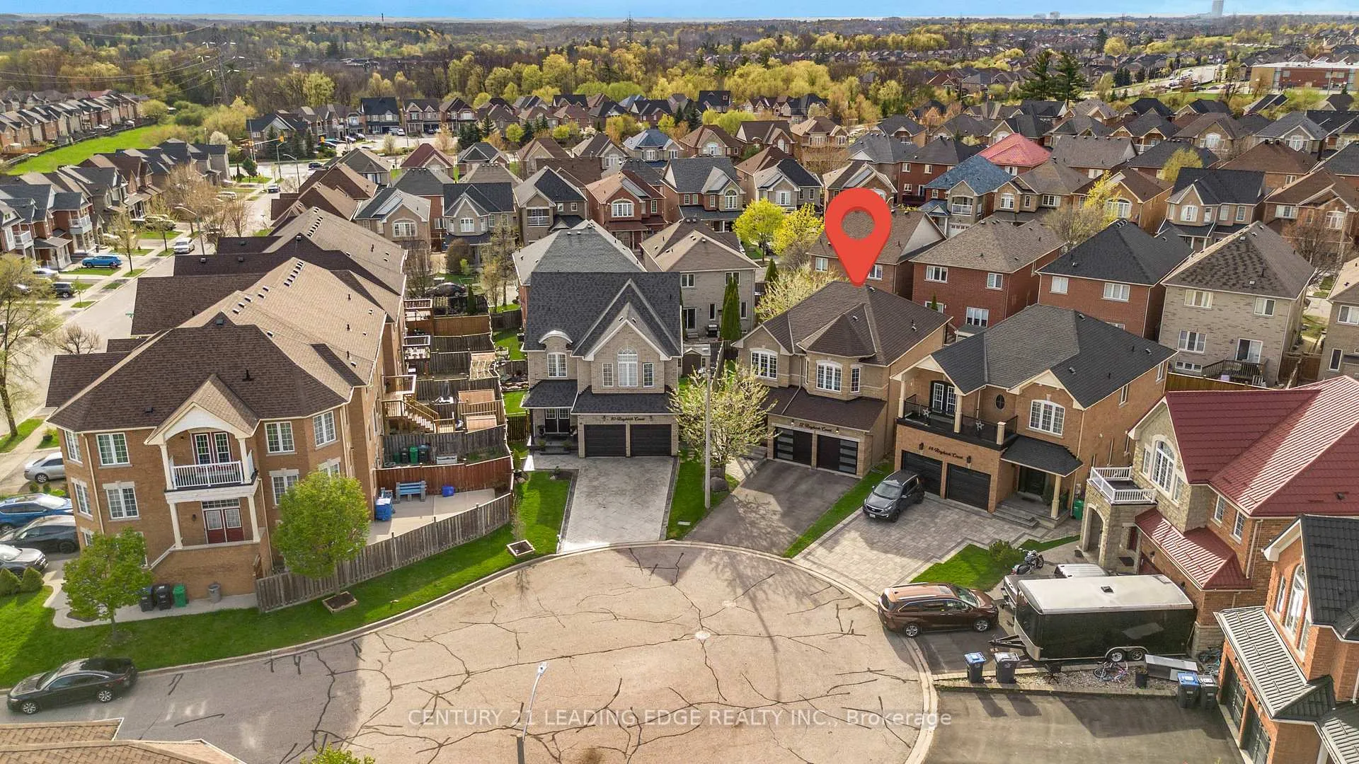 Photo 2 of 12 Raybeck Court, Brampton, Bram West — HOMEH