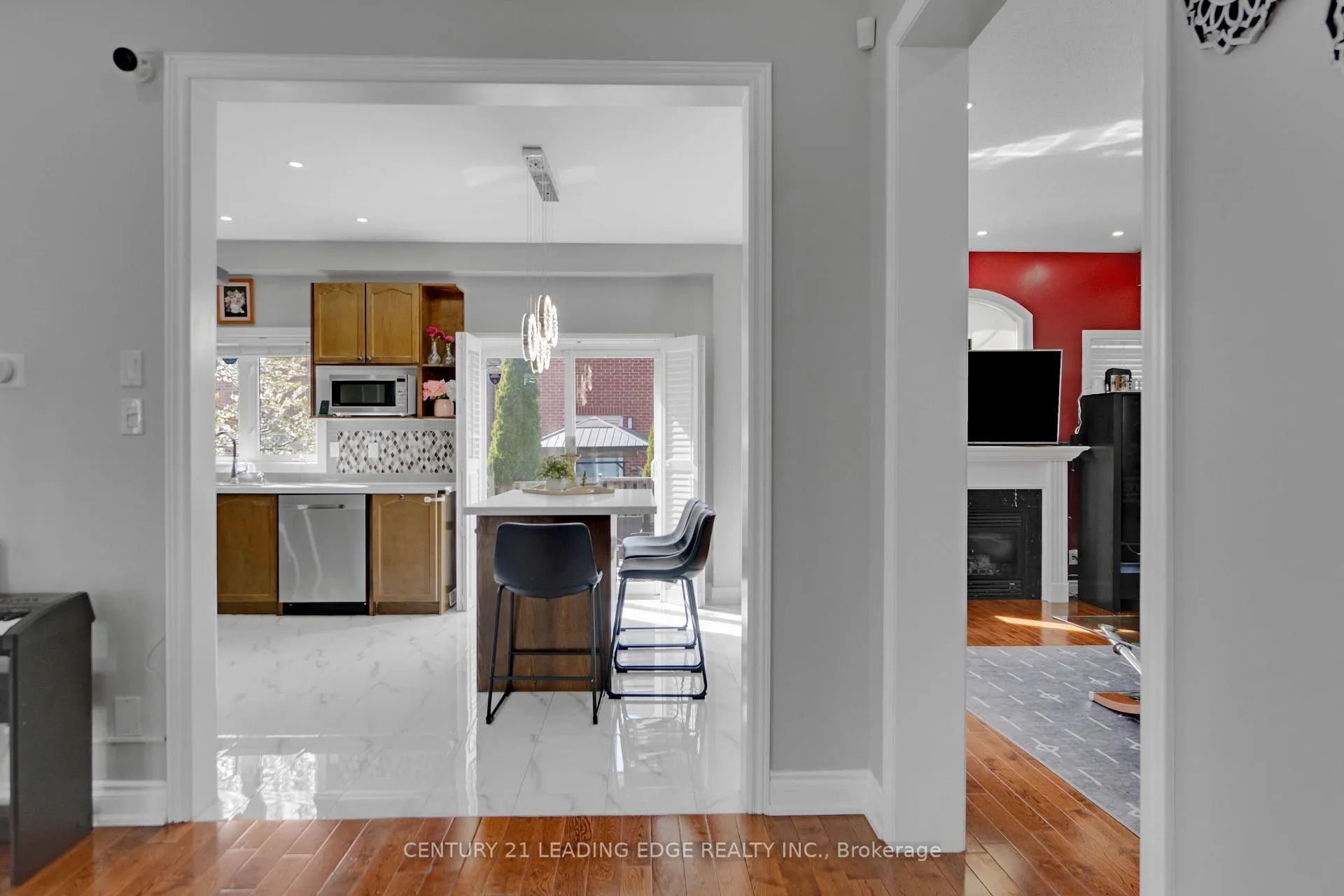 Photo 10 of 12 Raybeck Court, Brampton, Bram West — HOMEH