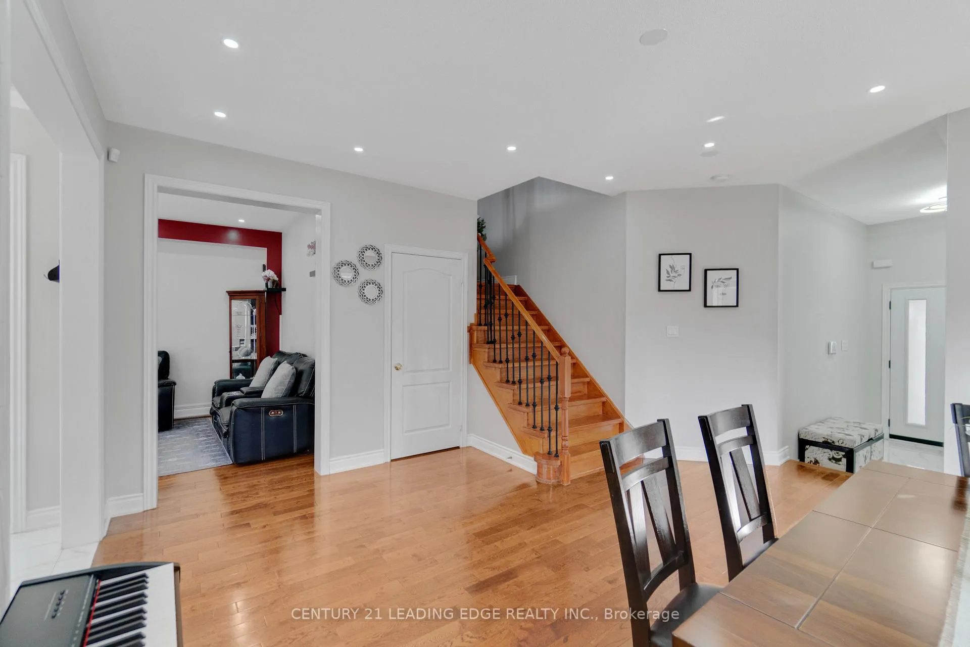 Photo 11 of 12 Raybeck Court, Brampton, Bram West — HOMEH
