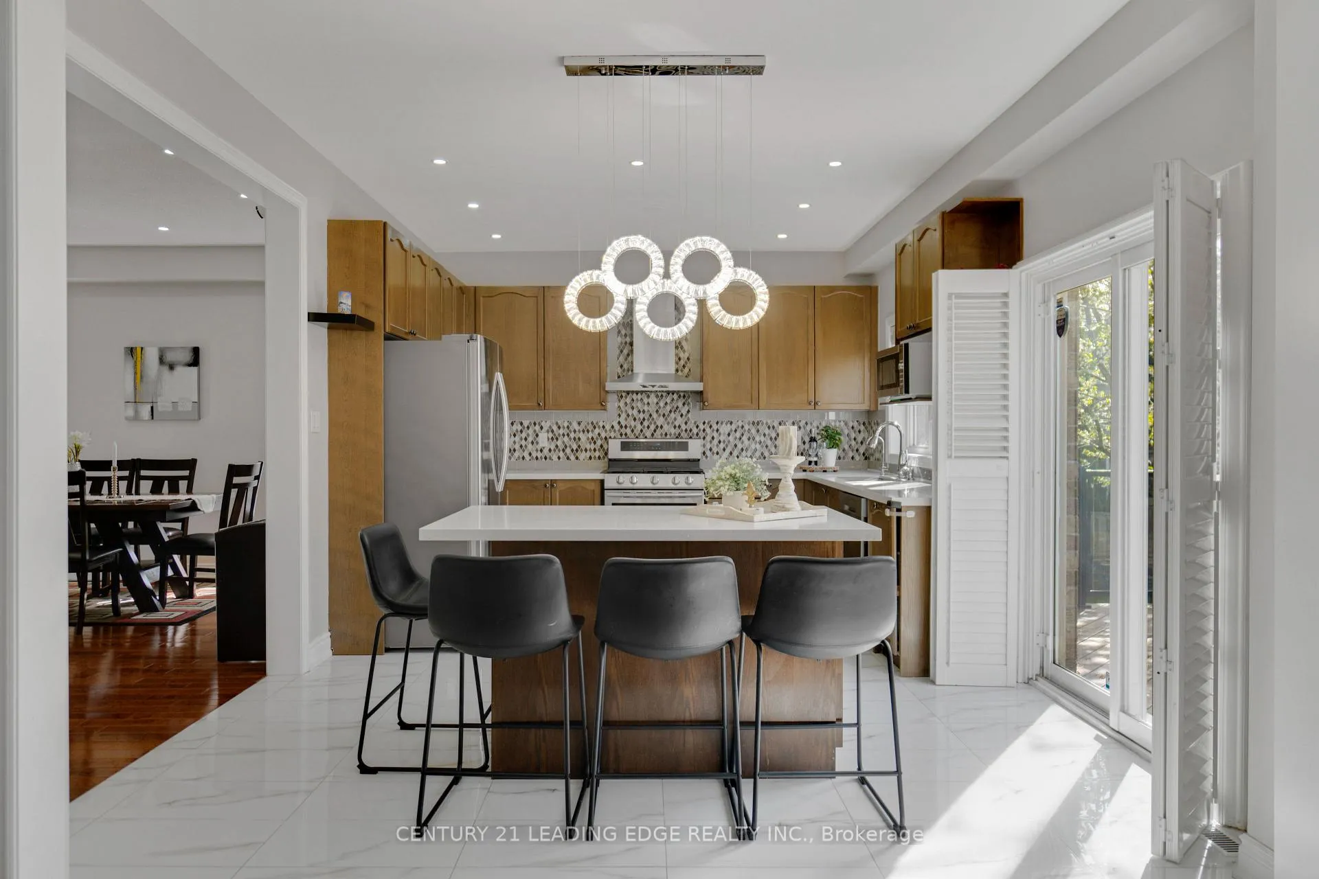 Photo 15 of 12 Raybeck Court, Brampton, Bram West — HOMEH