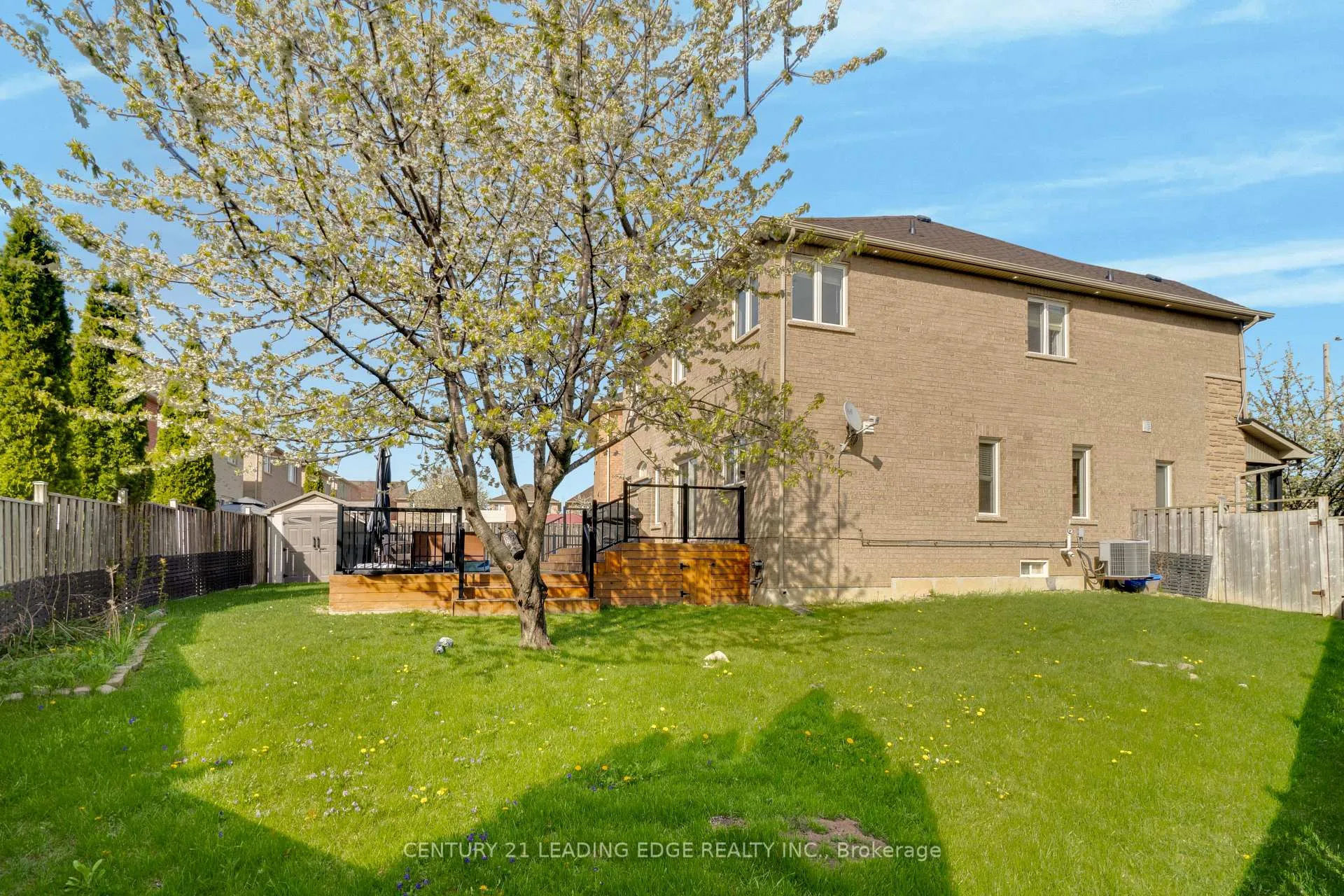 Photo 44 of 12 Raybeck Court, Brampton, Bram West — HOMEH