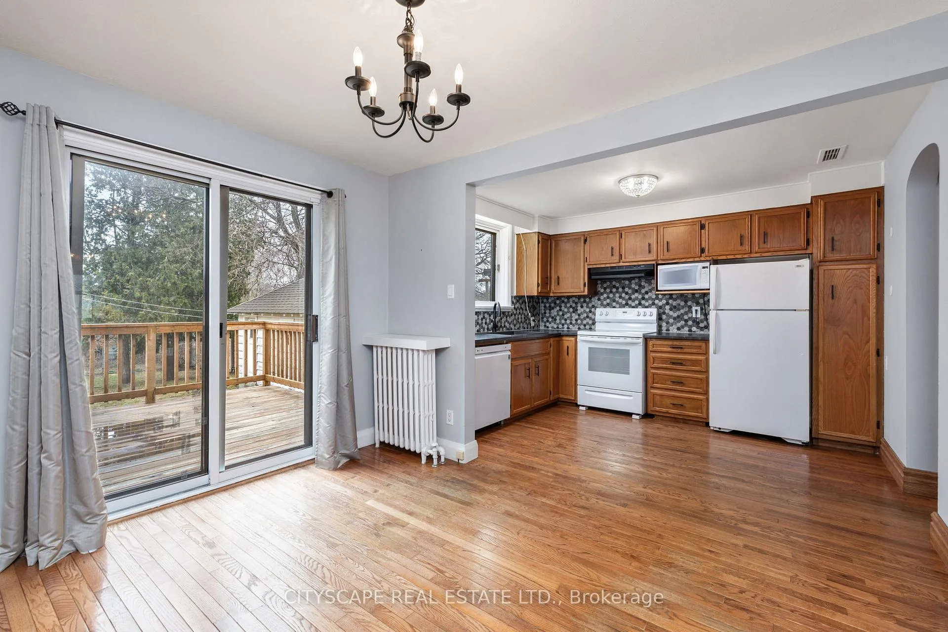 Photo 9 of 51 Denvale Road, Toronto, O'Connor-Parkview — HOMEH